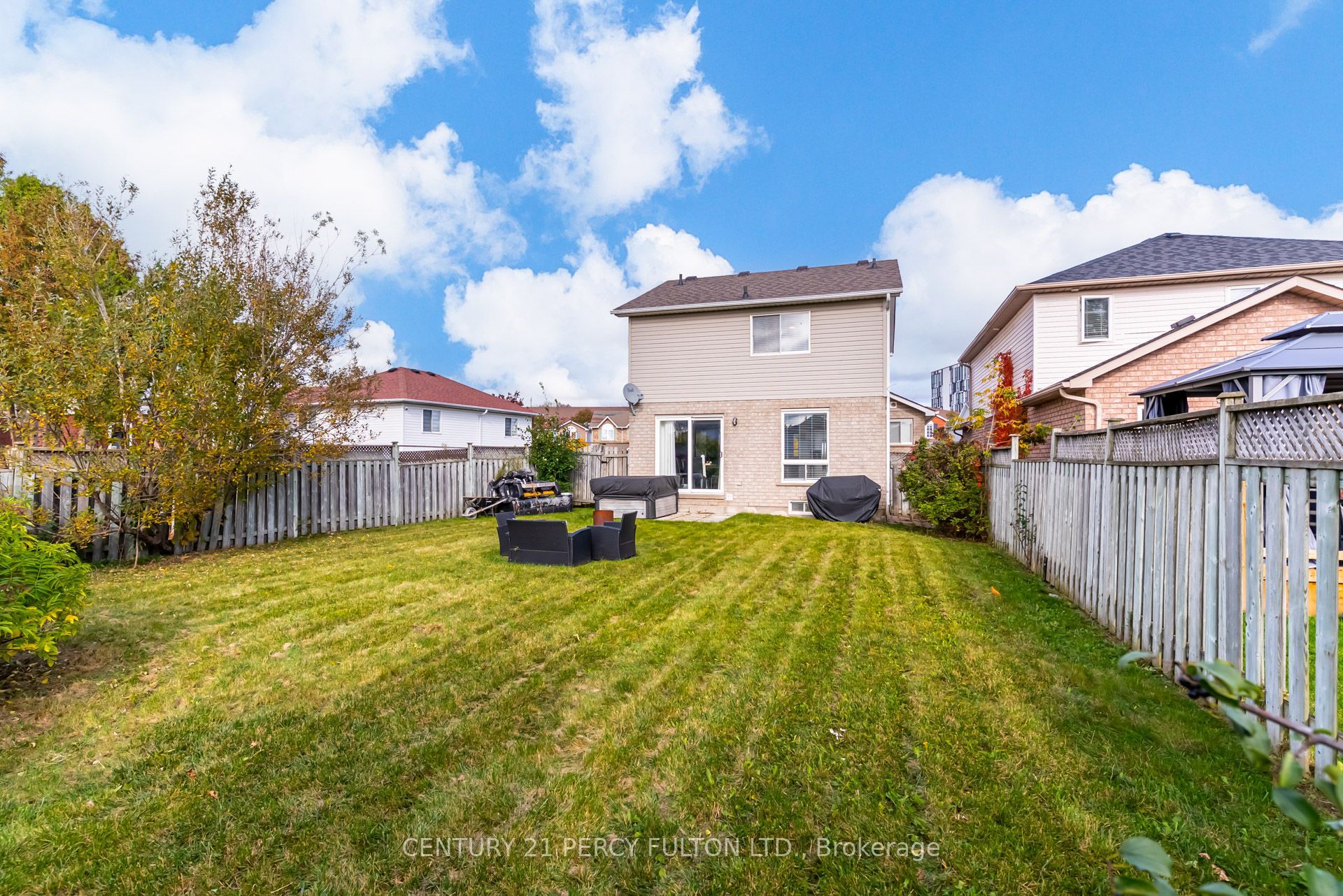1842 Dalhousie Crescent Property Photo 40