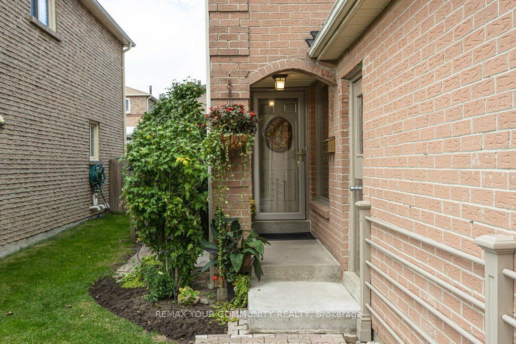 30 Radford Drive Property Photo 3
