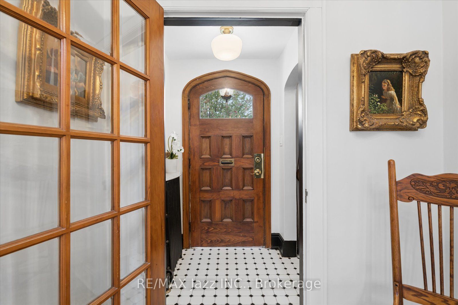 621 Masson Street Property Photo 7