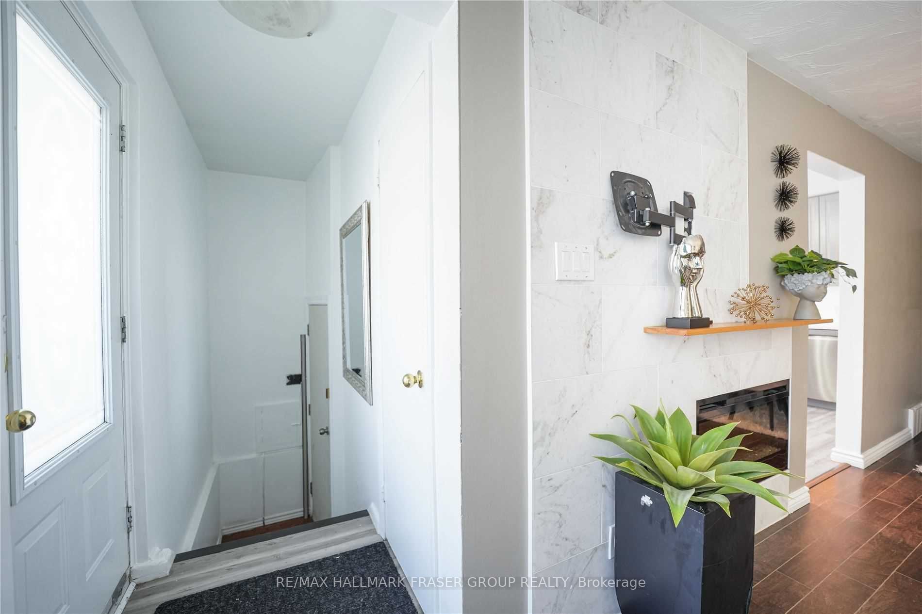 92 Overture Road Property Photo 8