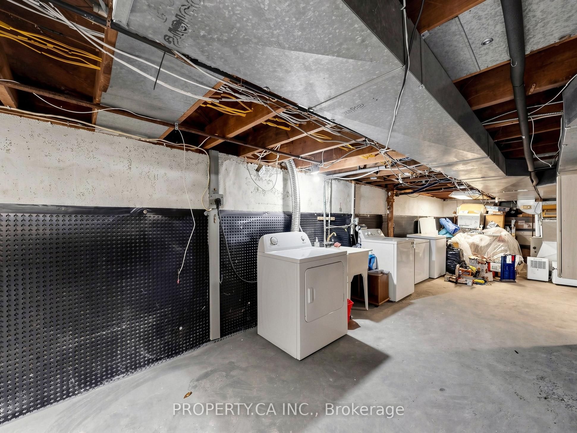 205 Dearborn Avenue Property Photo 33
