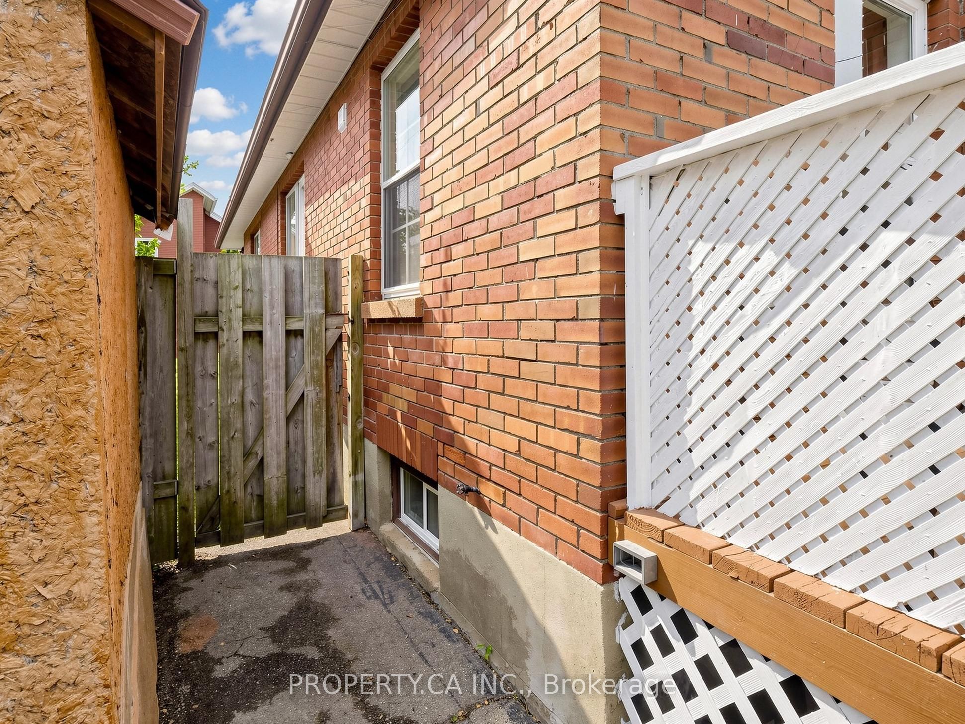 205 Dearborn Avenue Property Photo 44