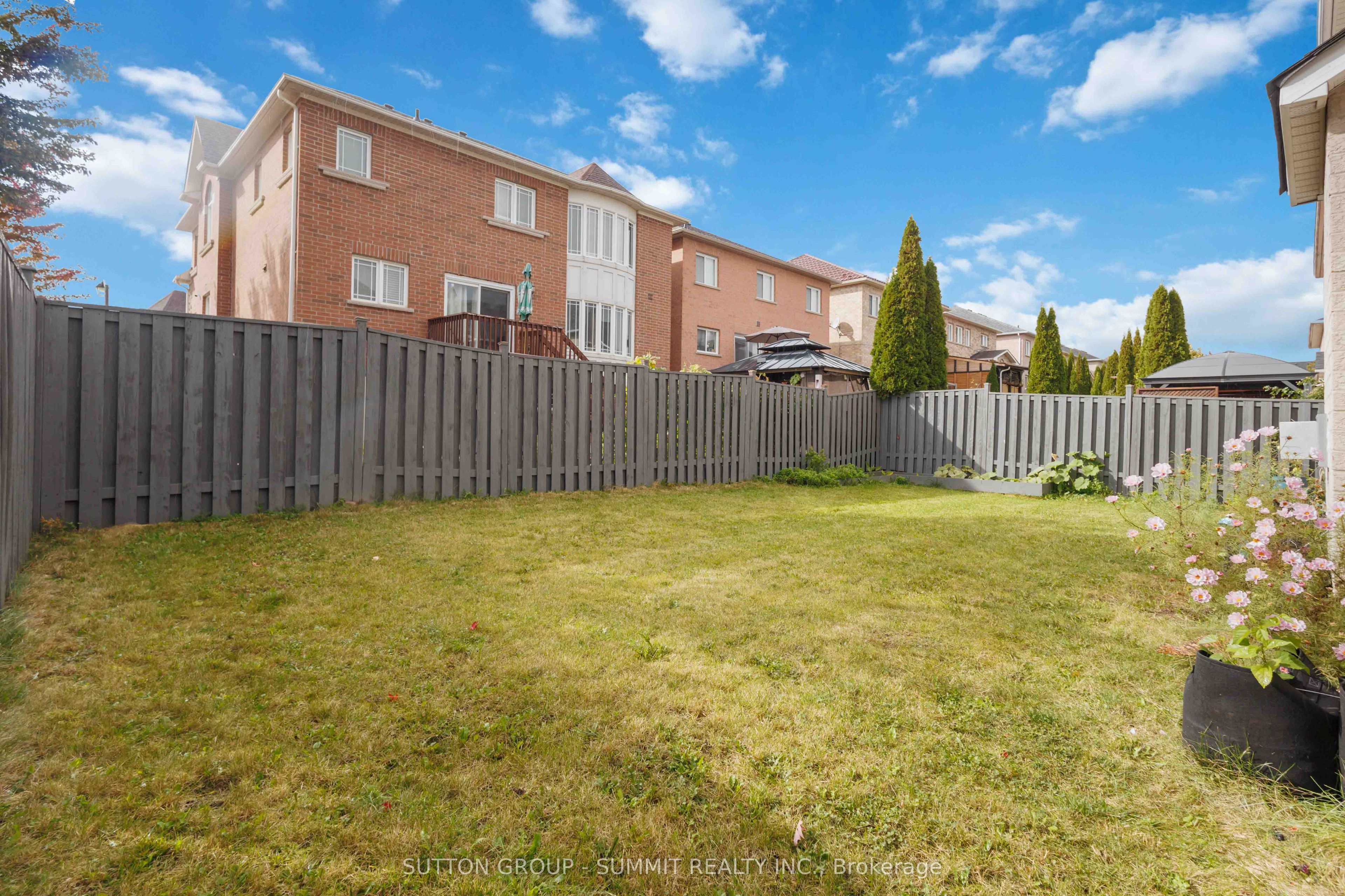 4 Teasdale Street Property Photo 30