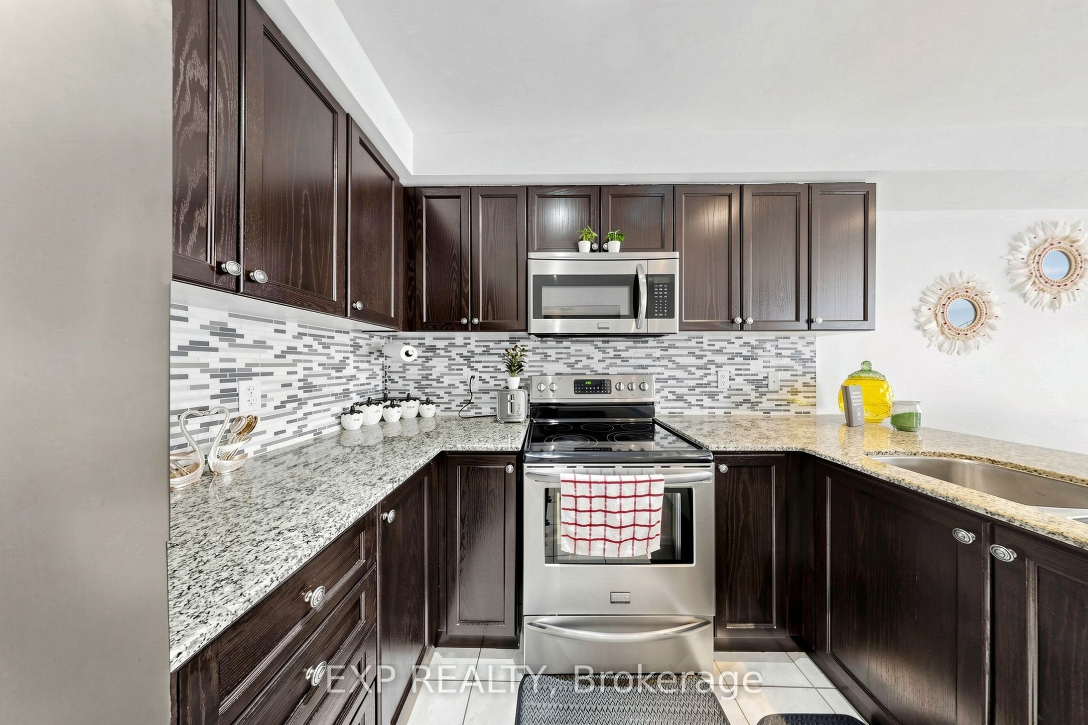 85 Sidney Rundle Avenue Property Photo 4