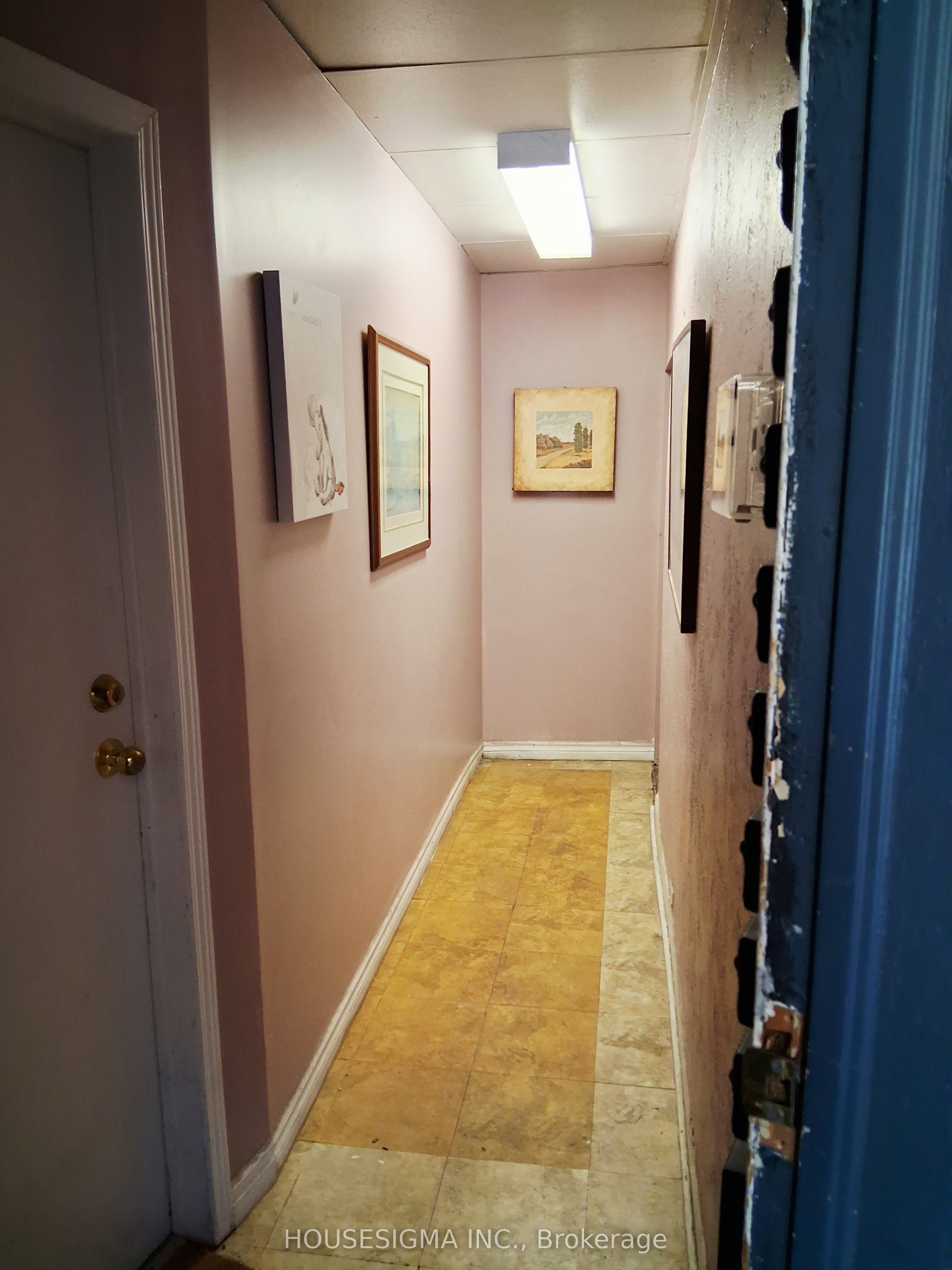 888 Dundas Street E Property Photo 6