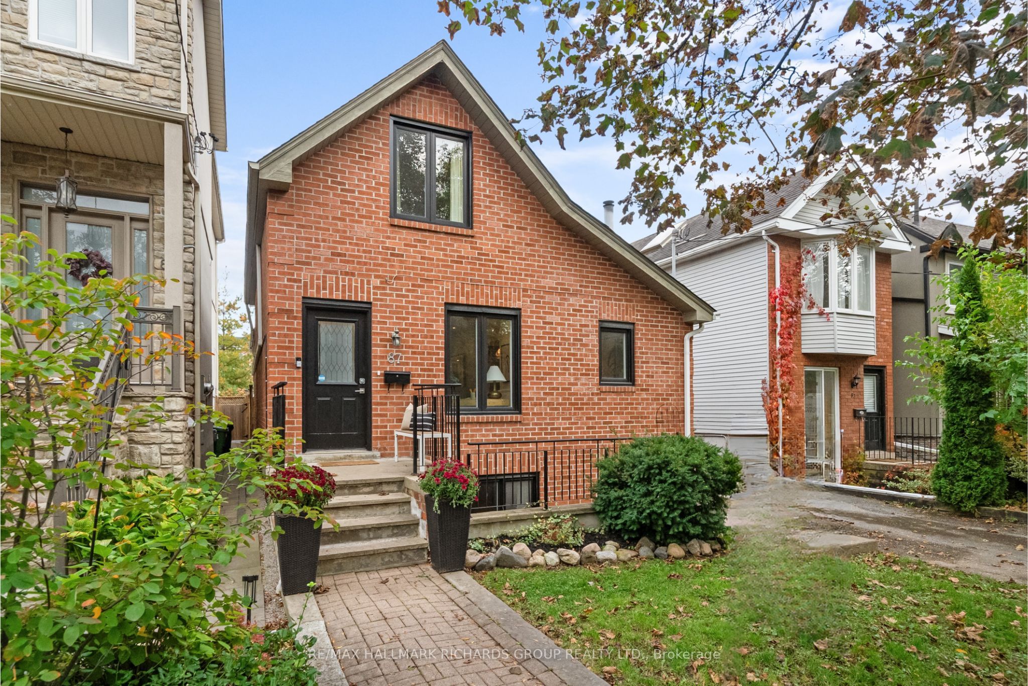 87 Rhodes Avenue Property Photo 1