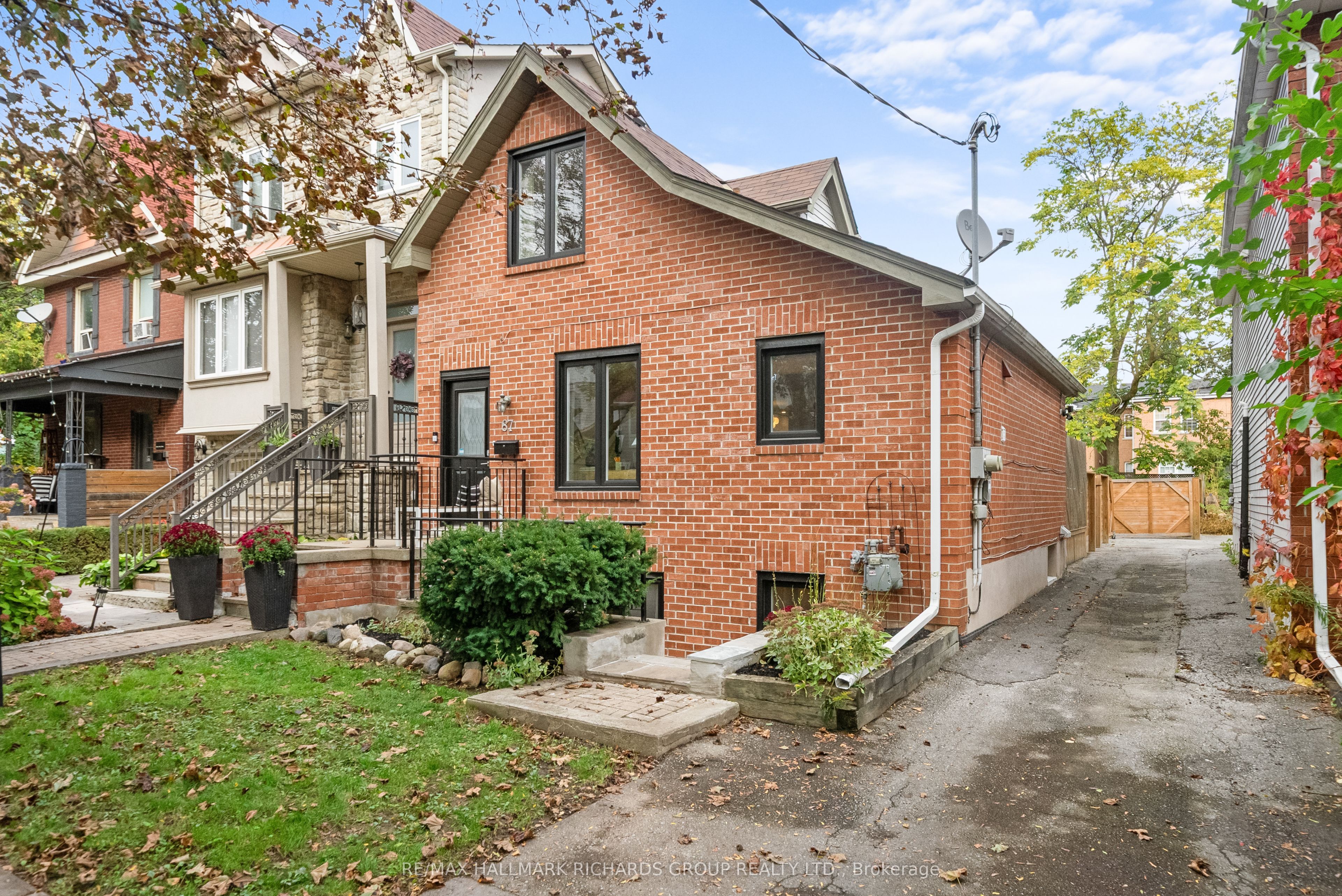 87 Rhodes Avenue Property Photo 3
