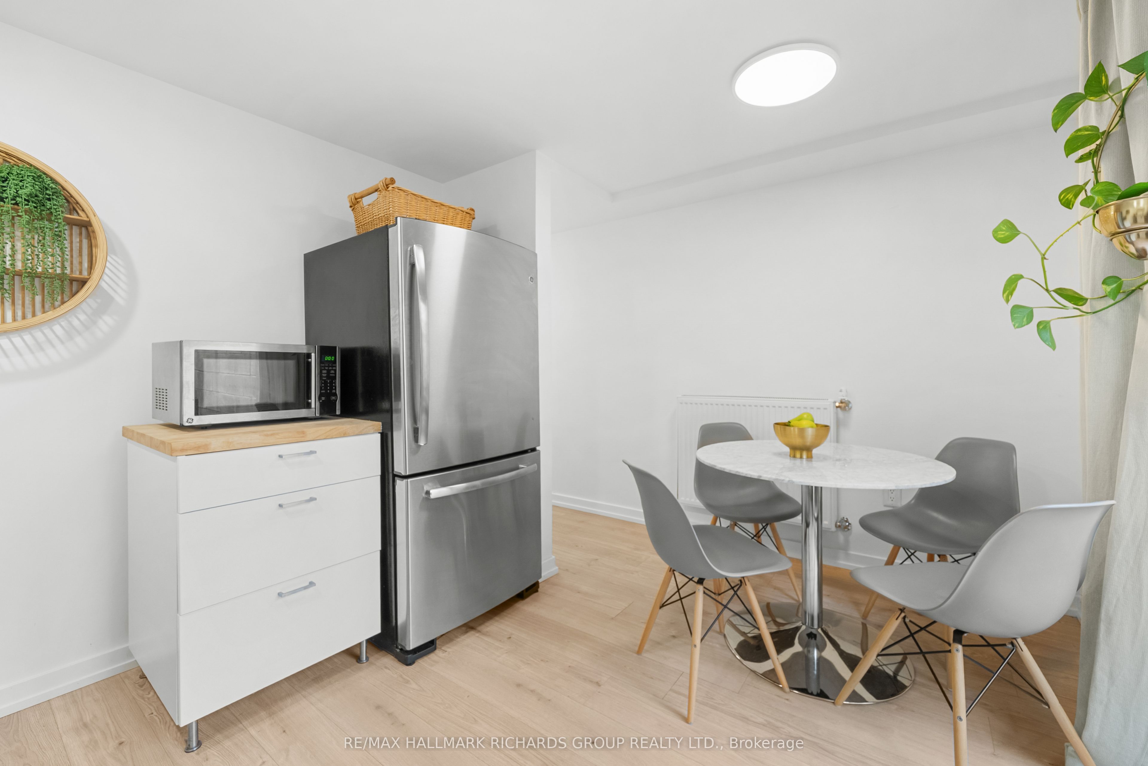 87 Rhodes Avenue Property Photo 37