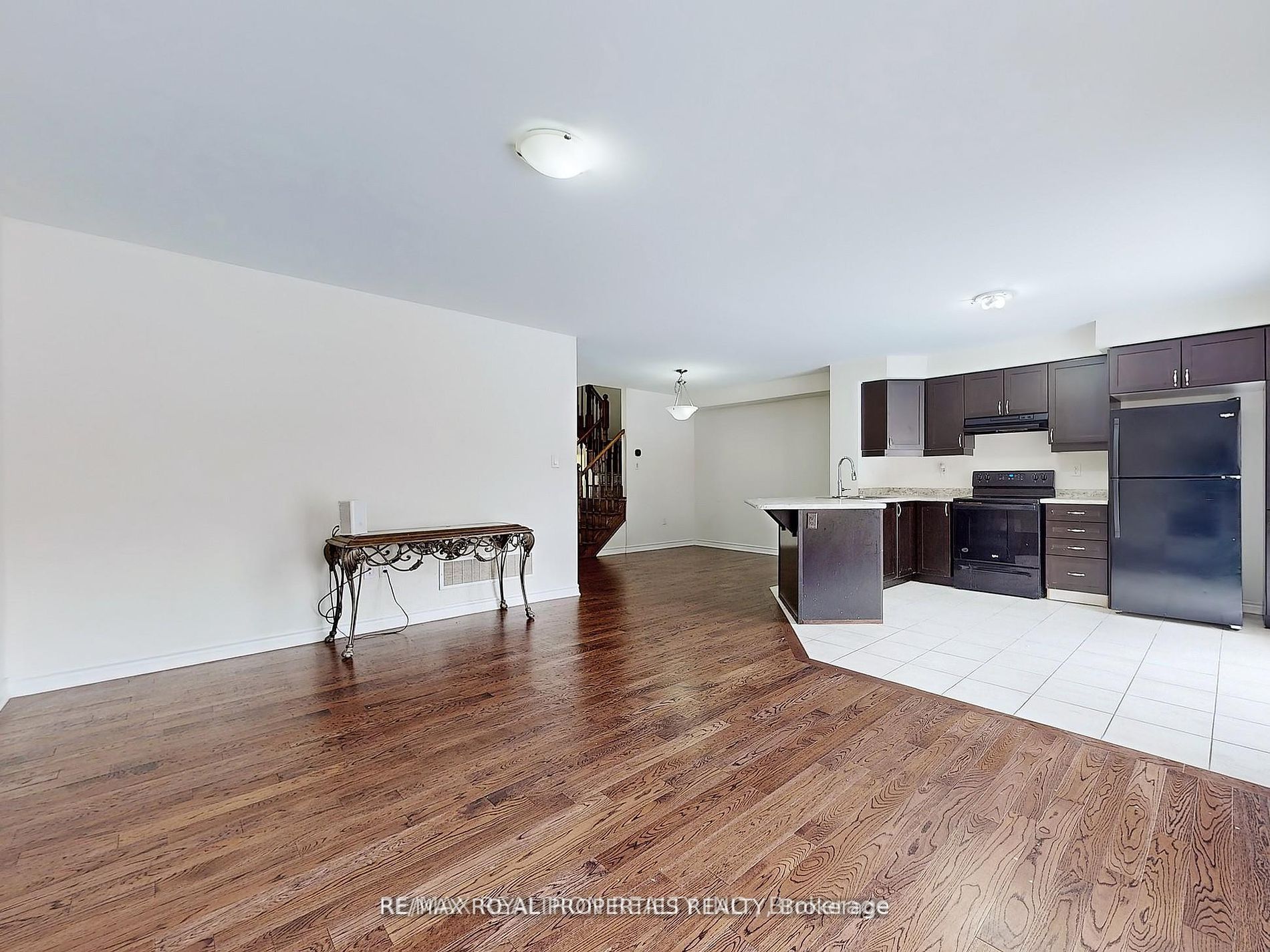 103 Westfield Drive Property Photo 6