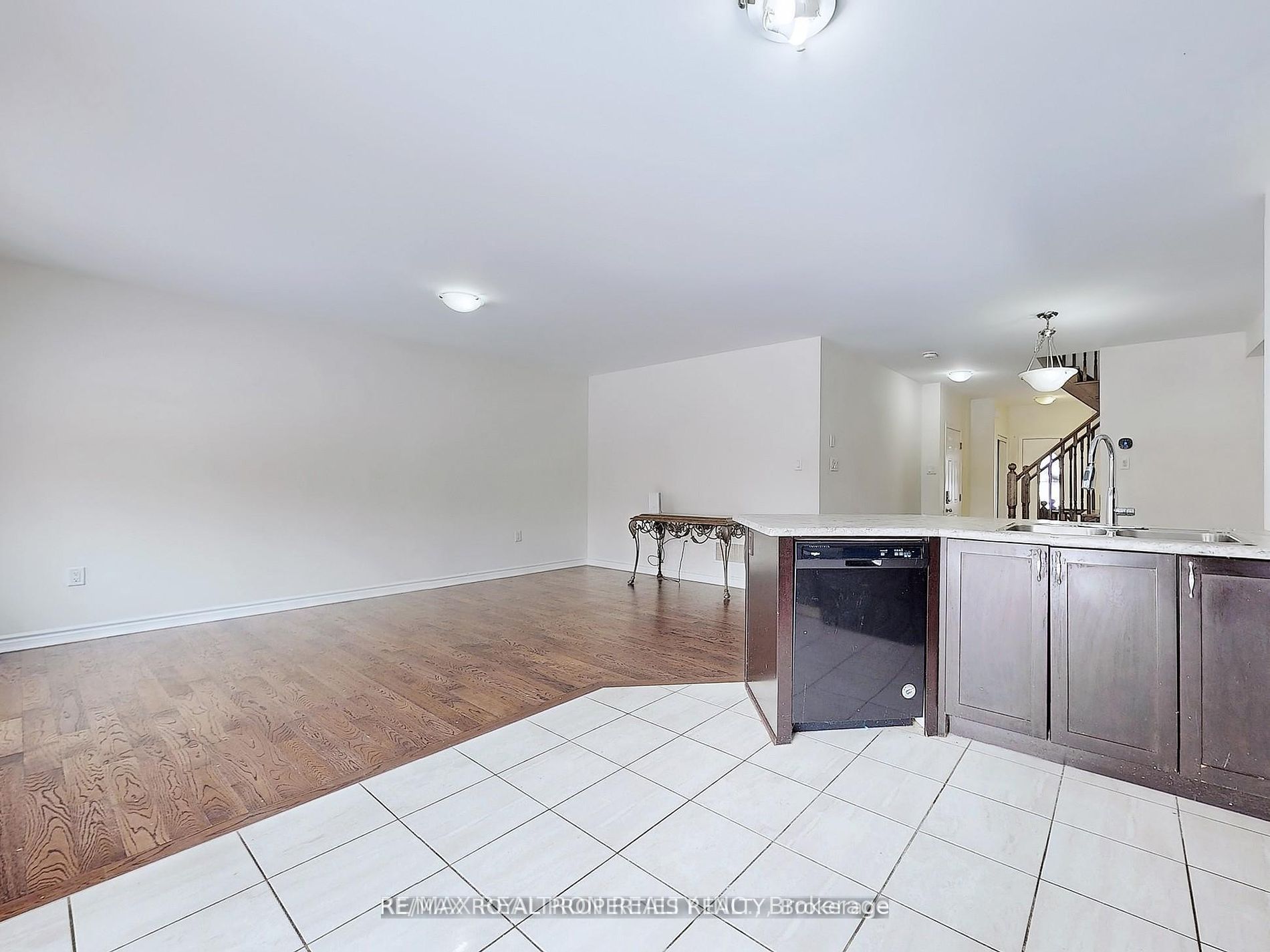 103 Westfield Drive Property Photo 9