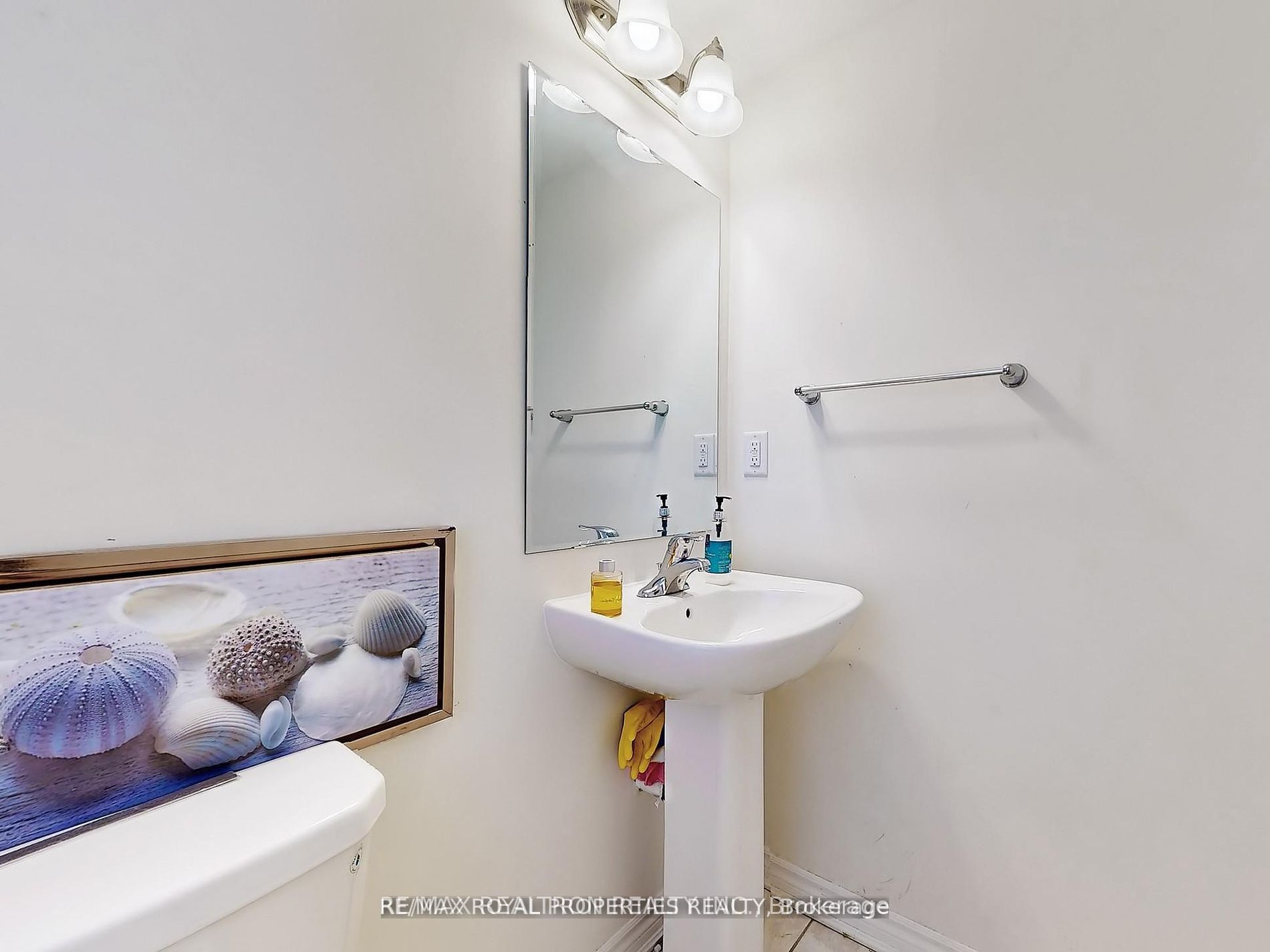 103 Westfield Drive Property Photo 16