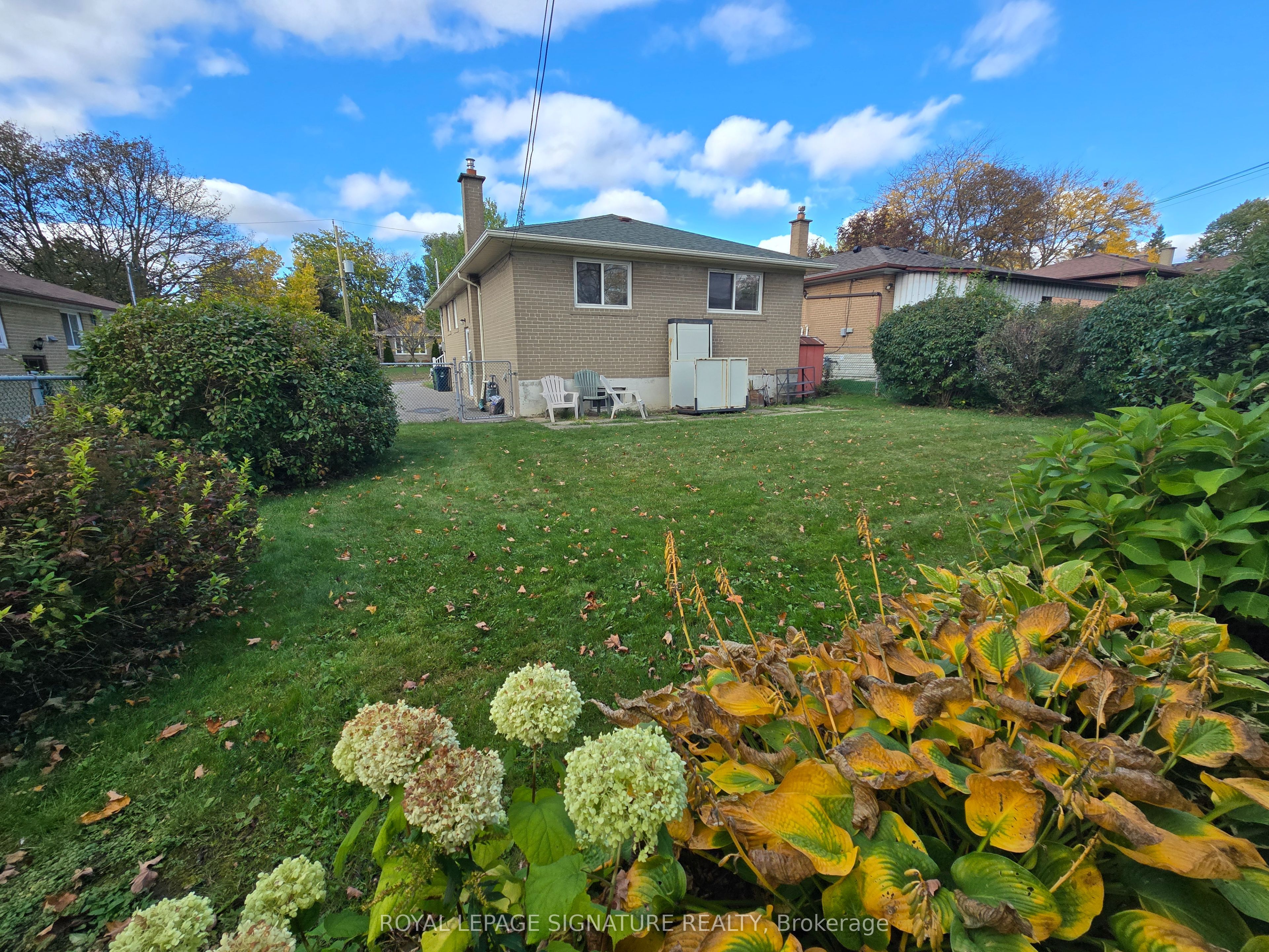 7 Scotchdale Avenue Property Photo 3