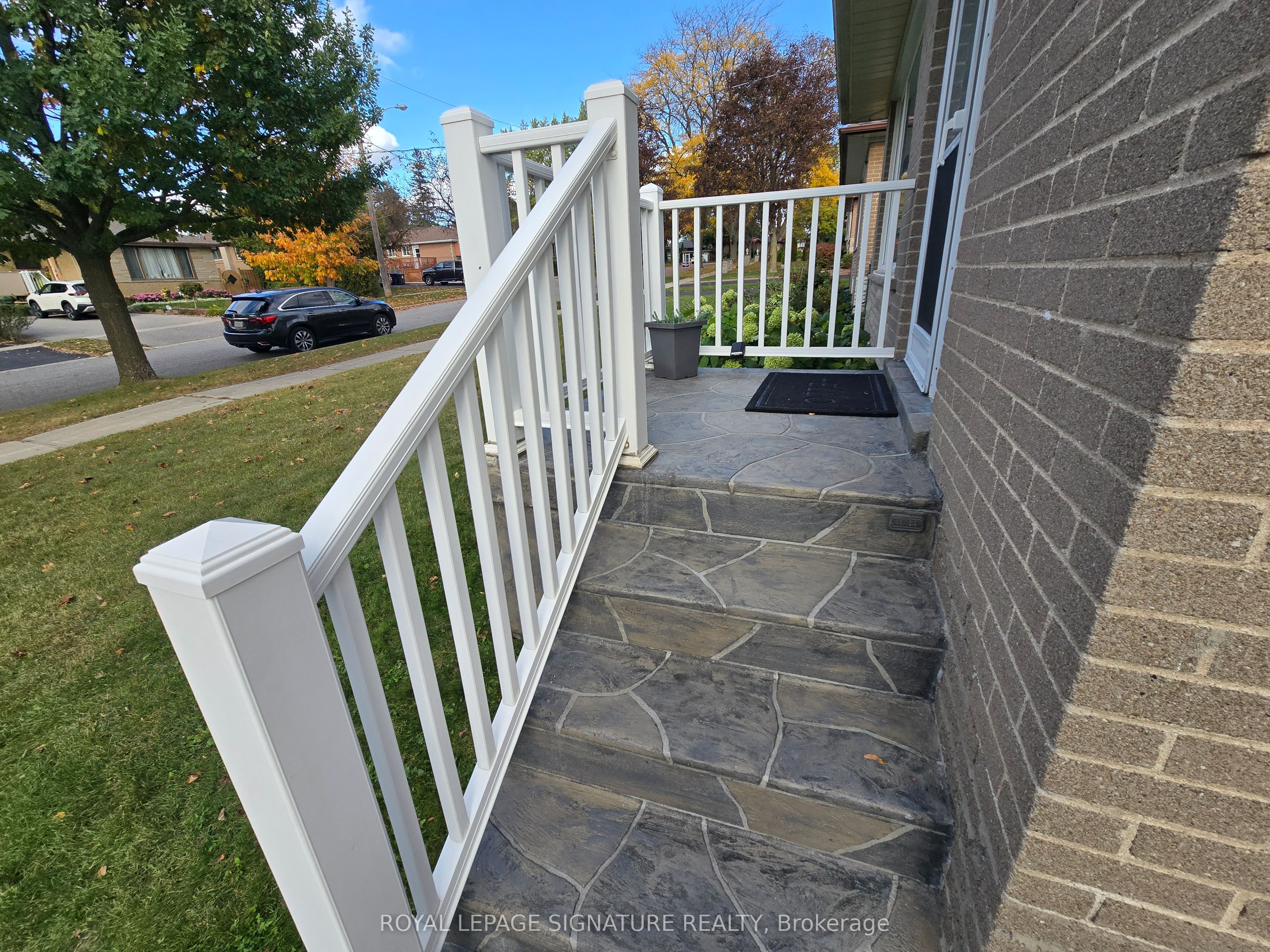 7 Scotchdale Avenue Property Photo 5