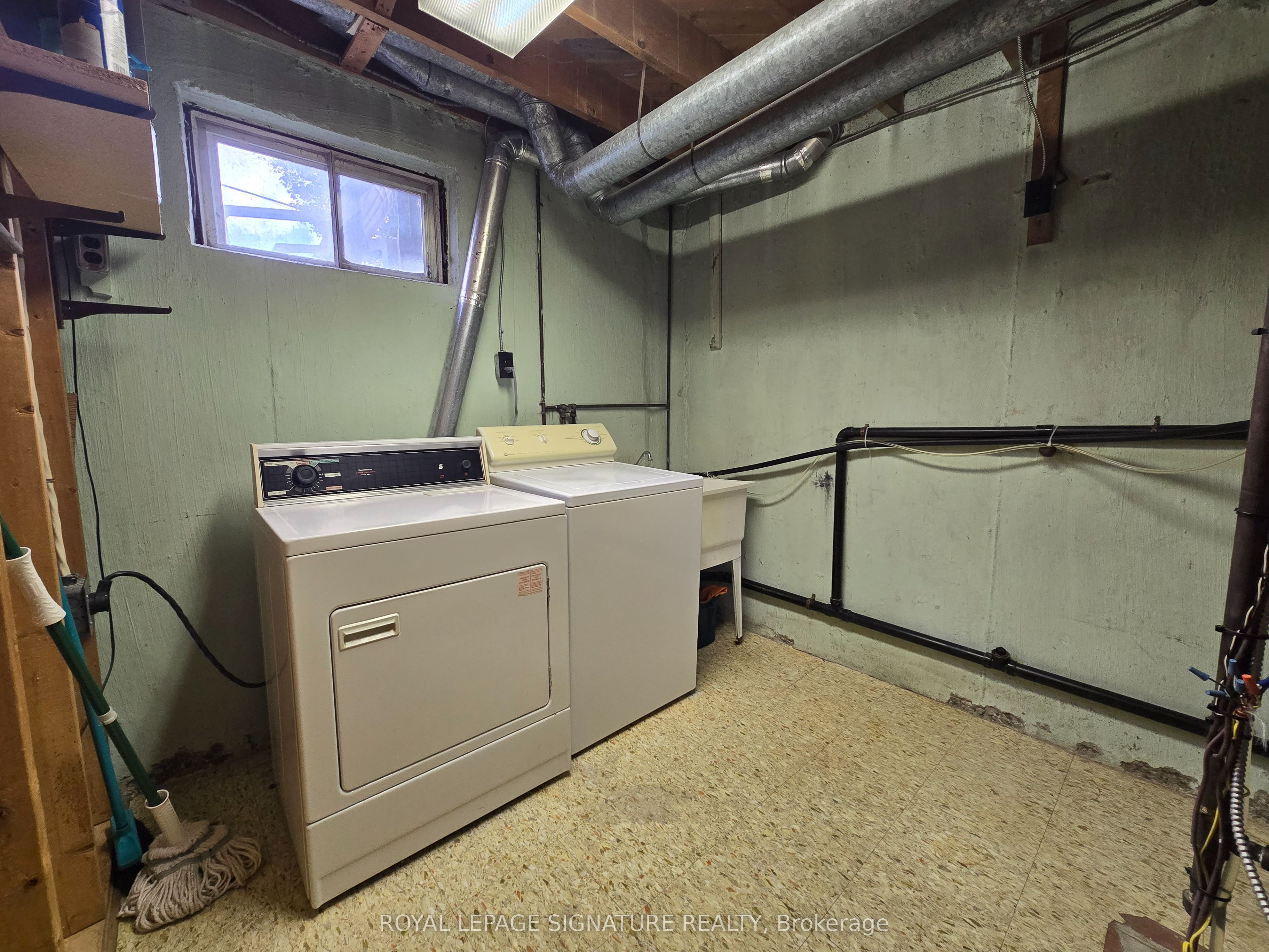 7 Scotchdale Avenue Property Photo 19