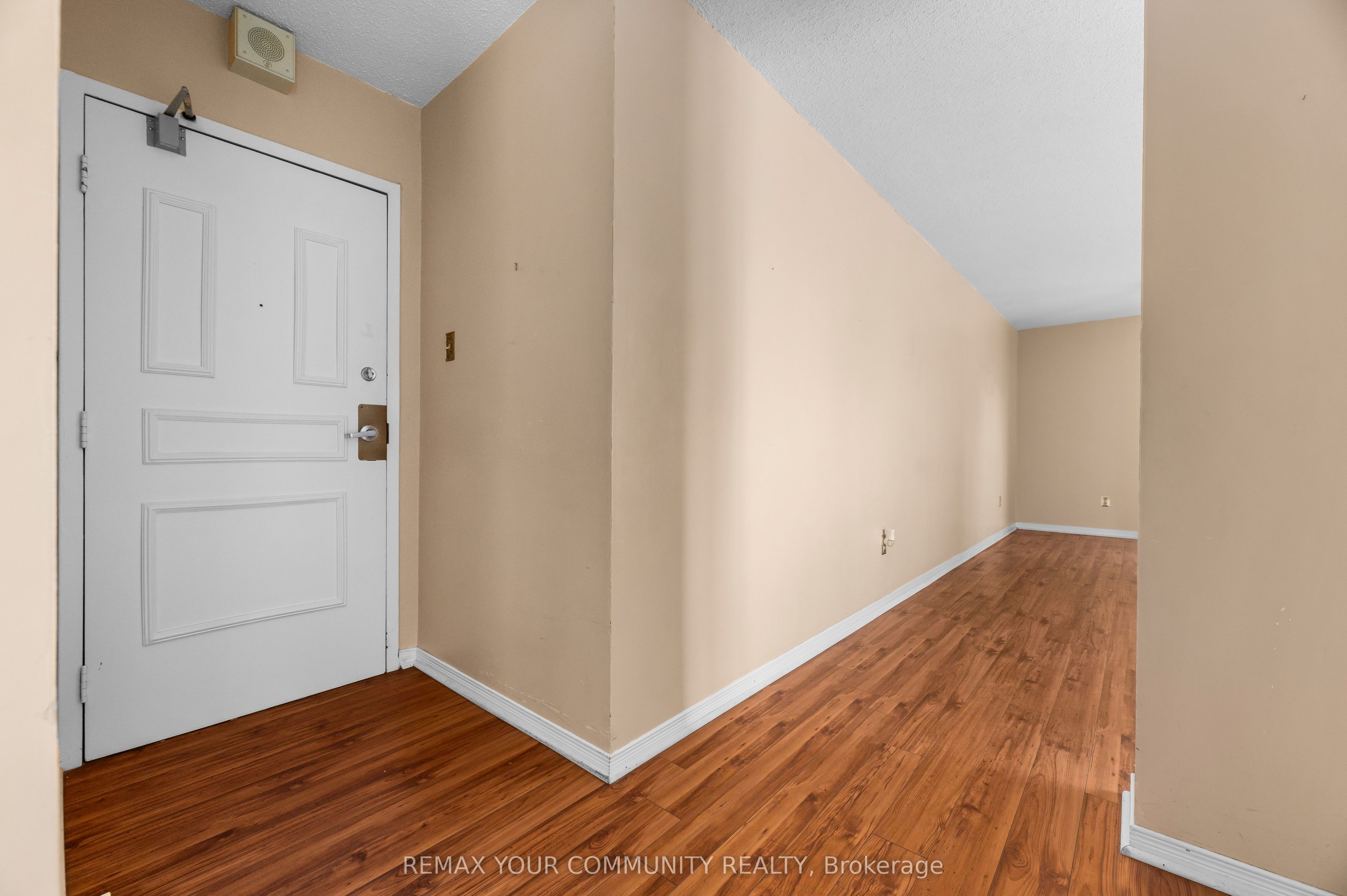 44 Falby Court 308 Property Photo 3