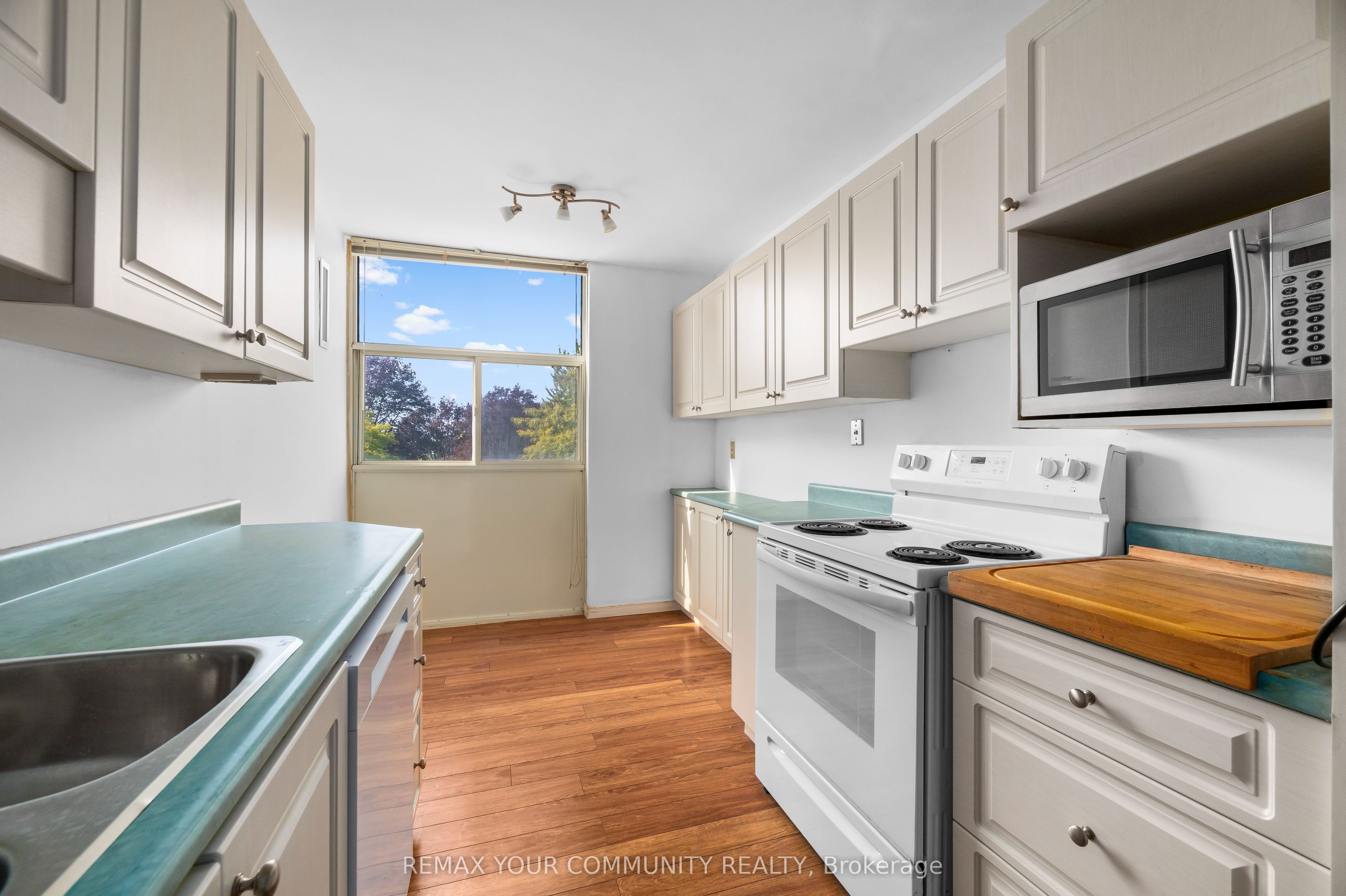 44 Falby Court 308 Property Photo 4