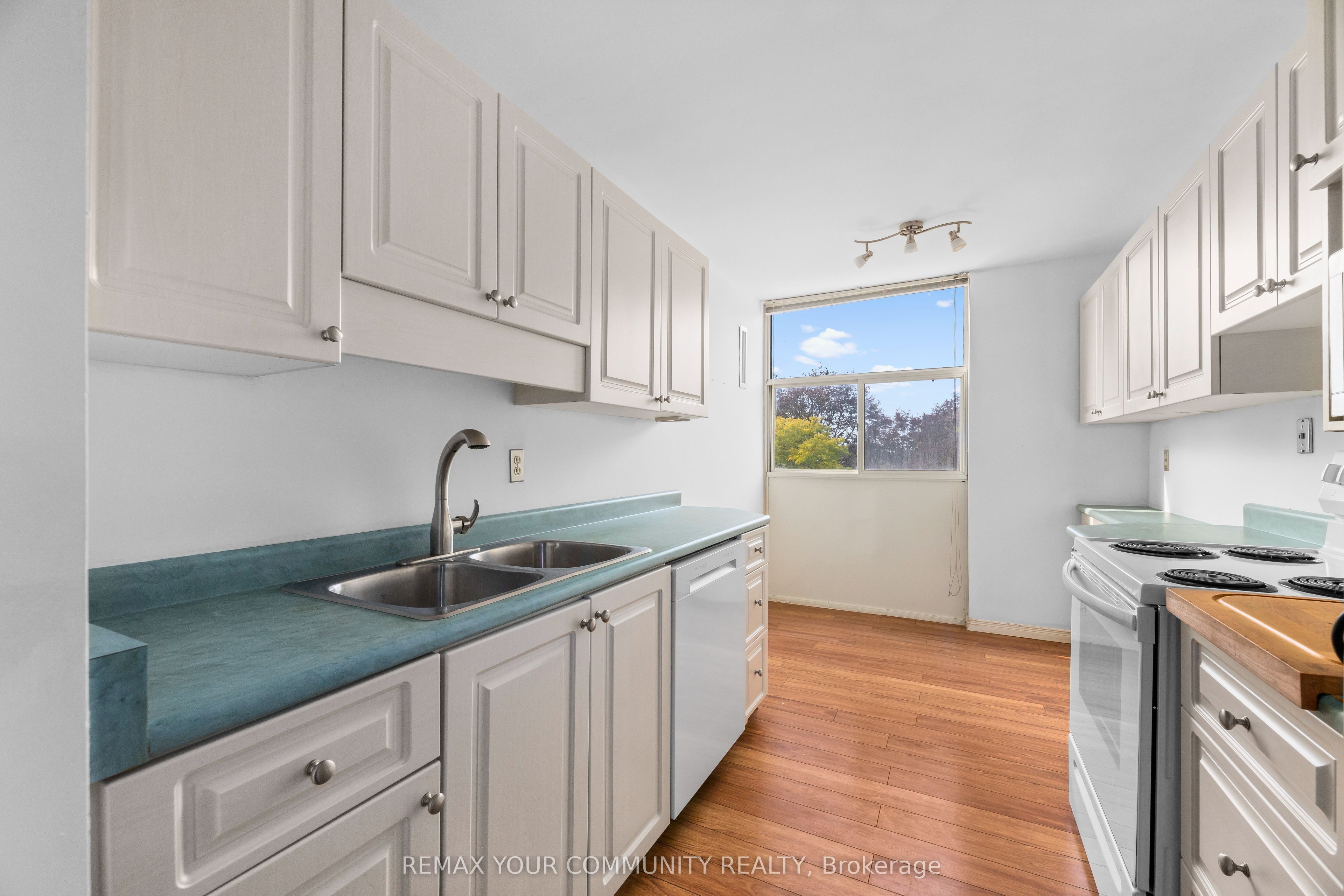 44 Falby Court 308 Property Photo 5