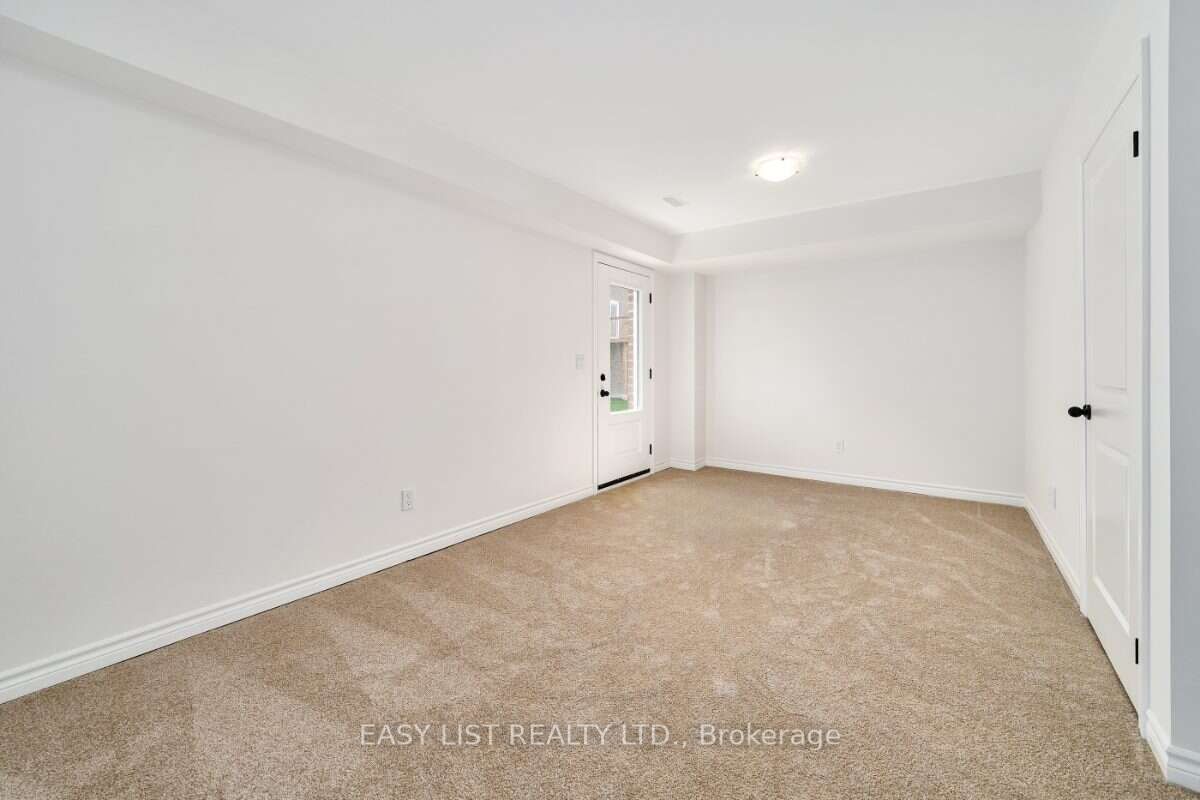 27 Nady Lane Property Photo 12