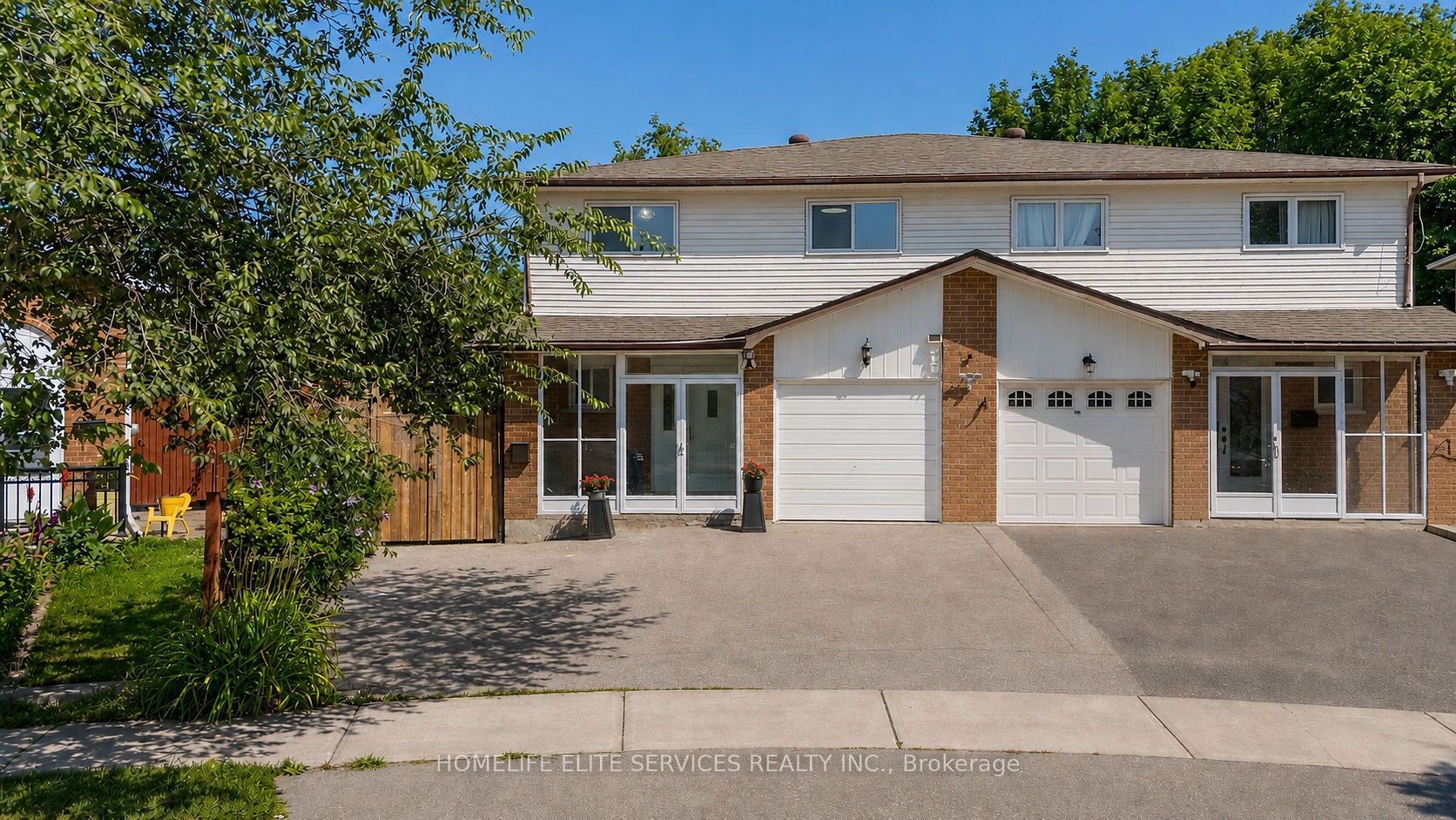 44 Greenhedges Court Property Photo 1