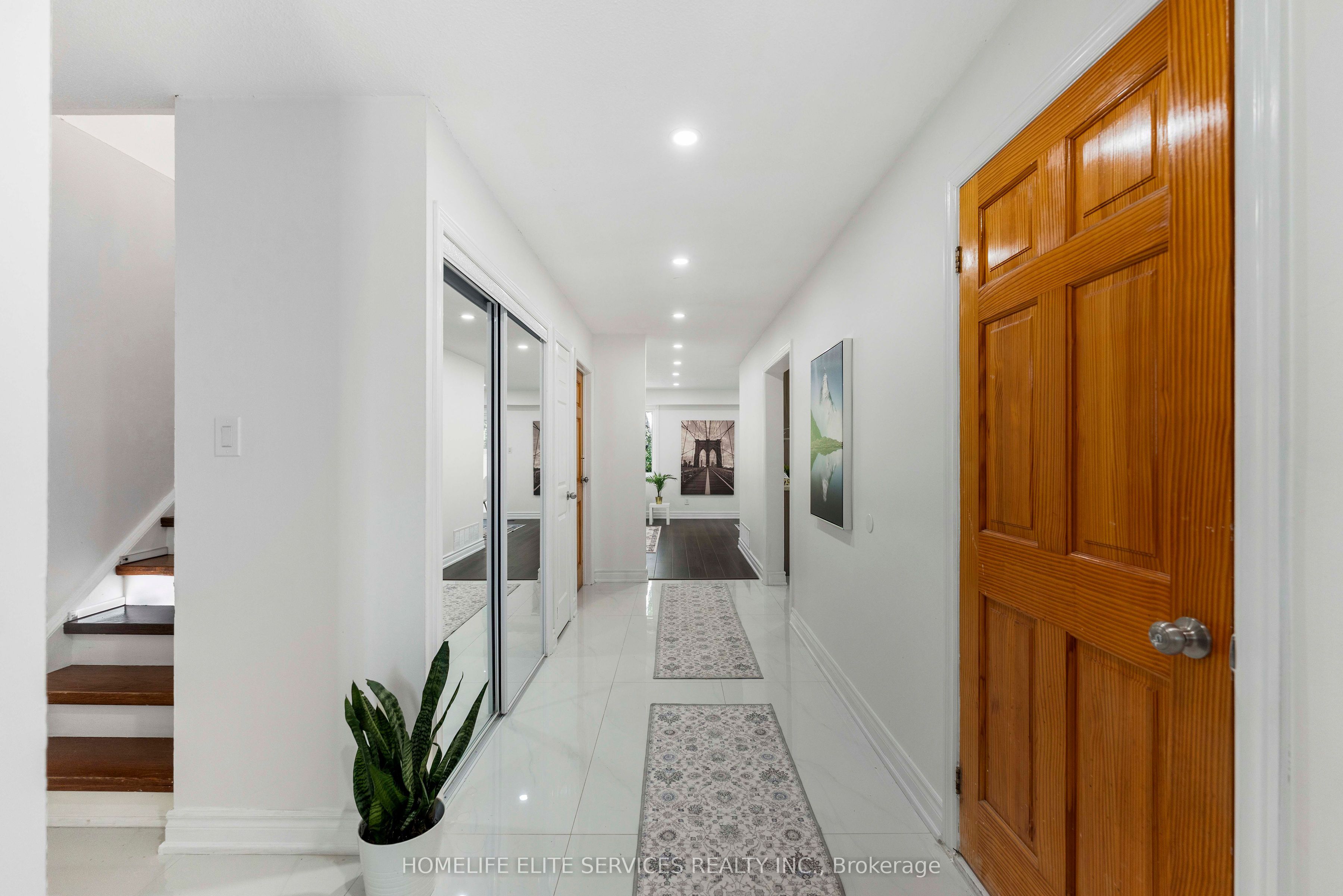 44 Greenhedges Court Property Photo 8