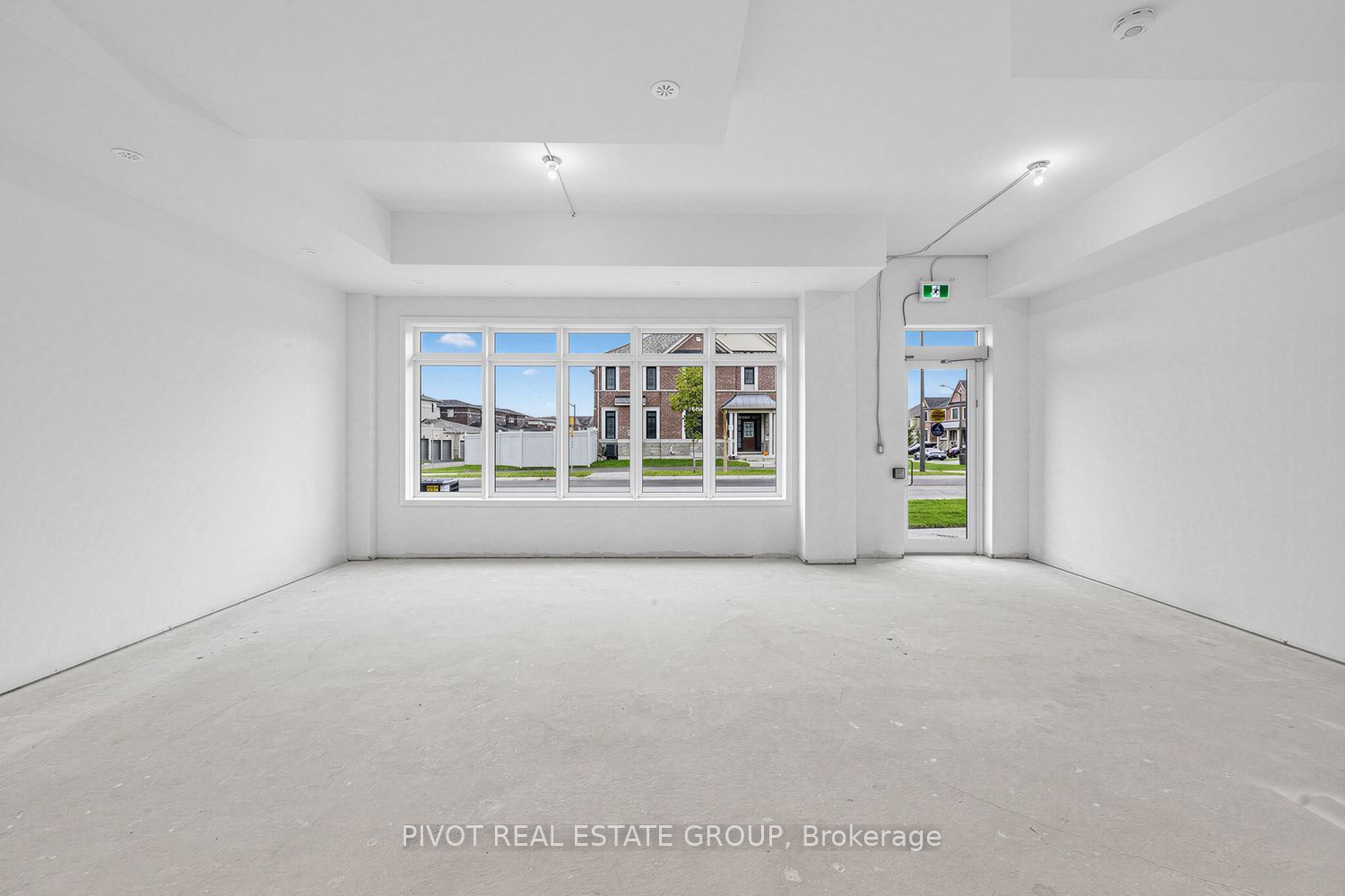 4 Upper Paradise Way Property Photo 2