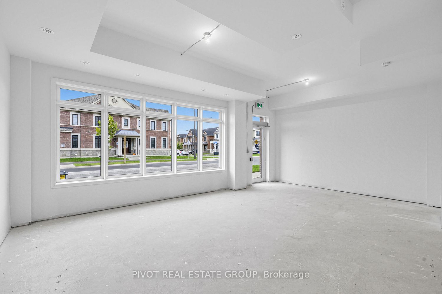 4 Upper Paradise Way Property Photo 3