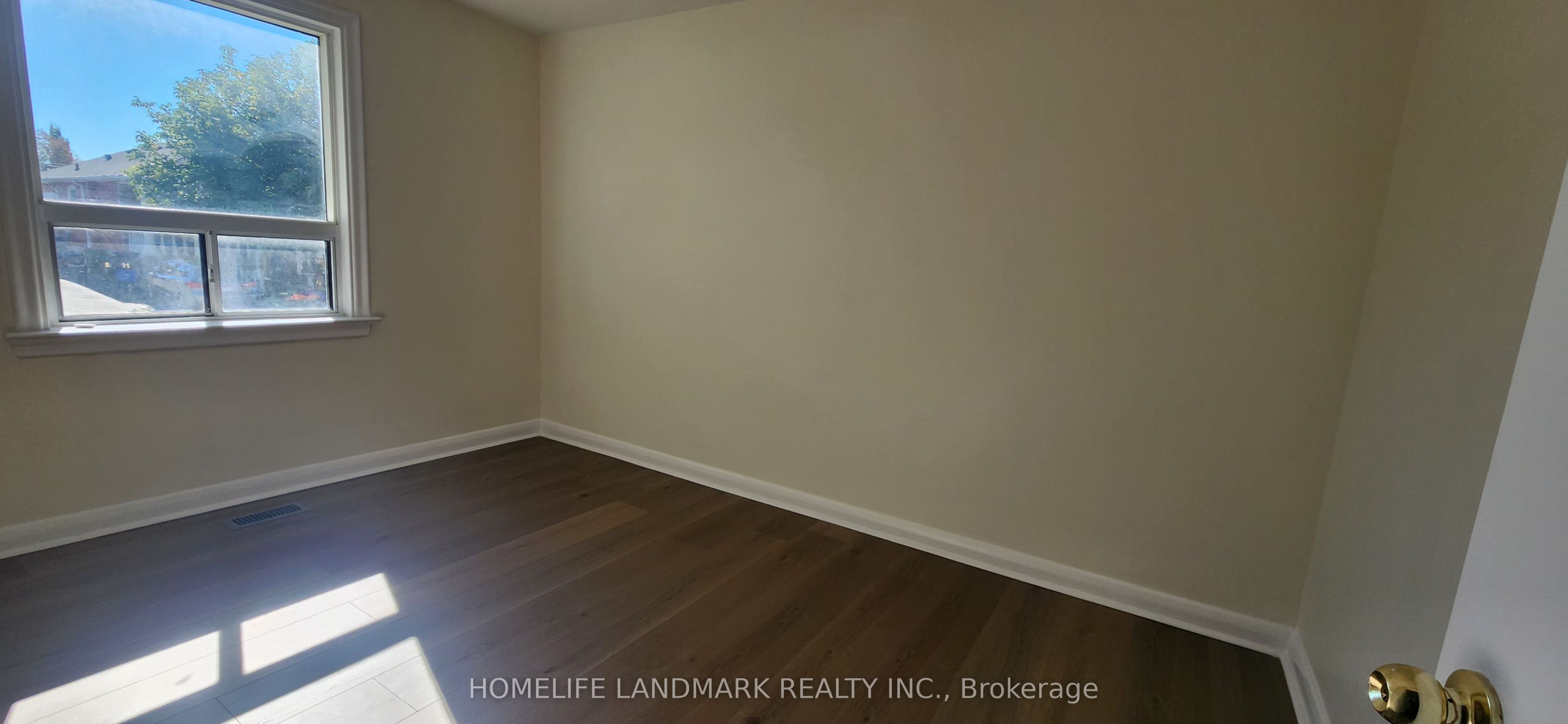 2 Tardree Place Main Property Photo 11