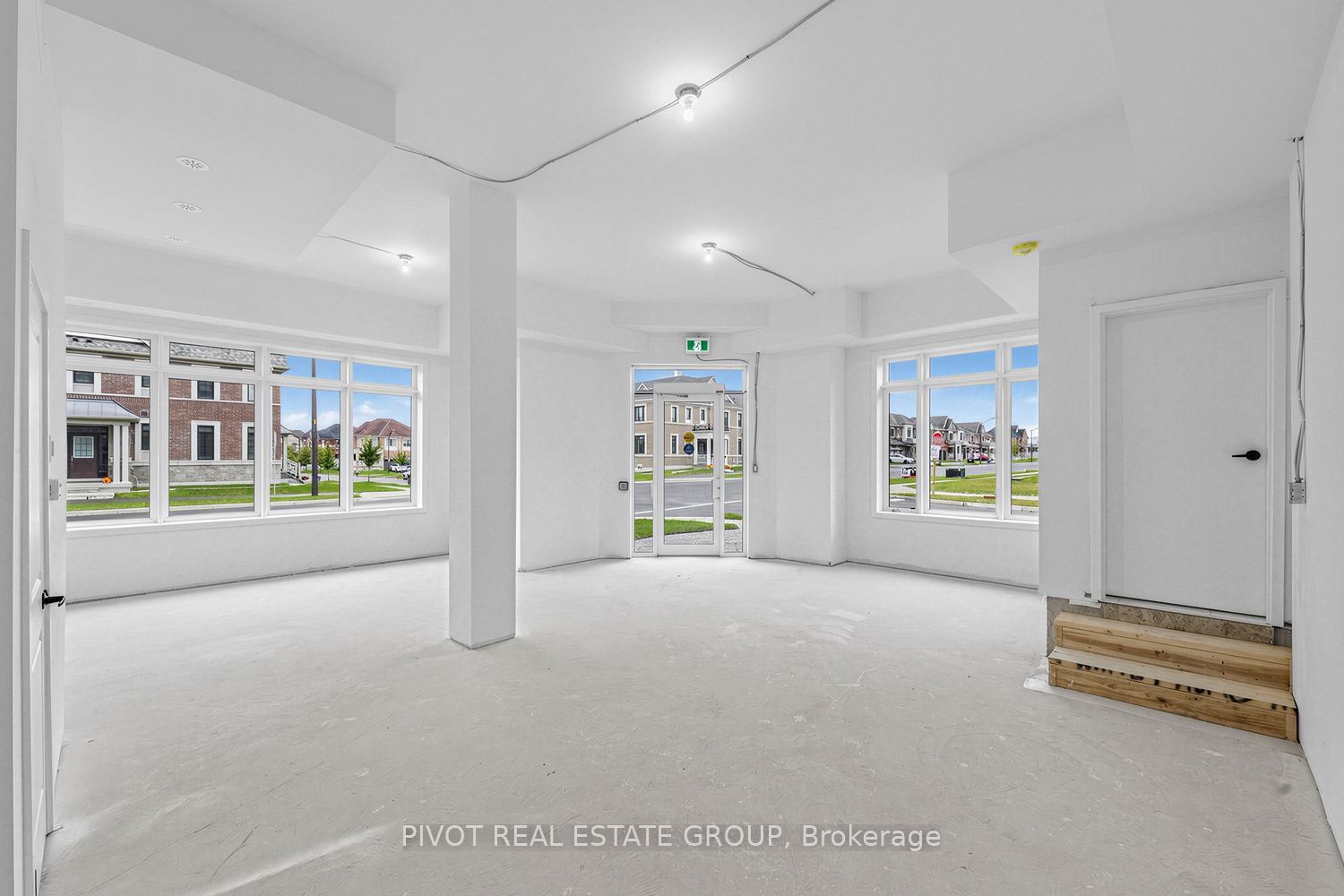 2 Upper Paradise Way Property Photo 3