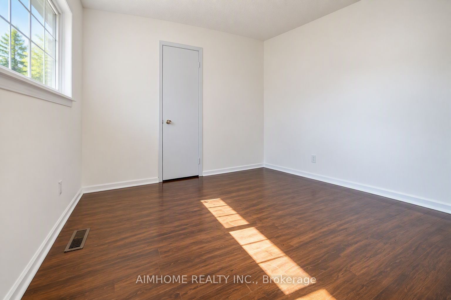 475 Grenfell Street 1 Property Photo 11