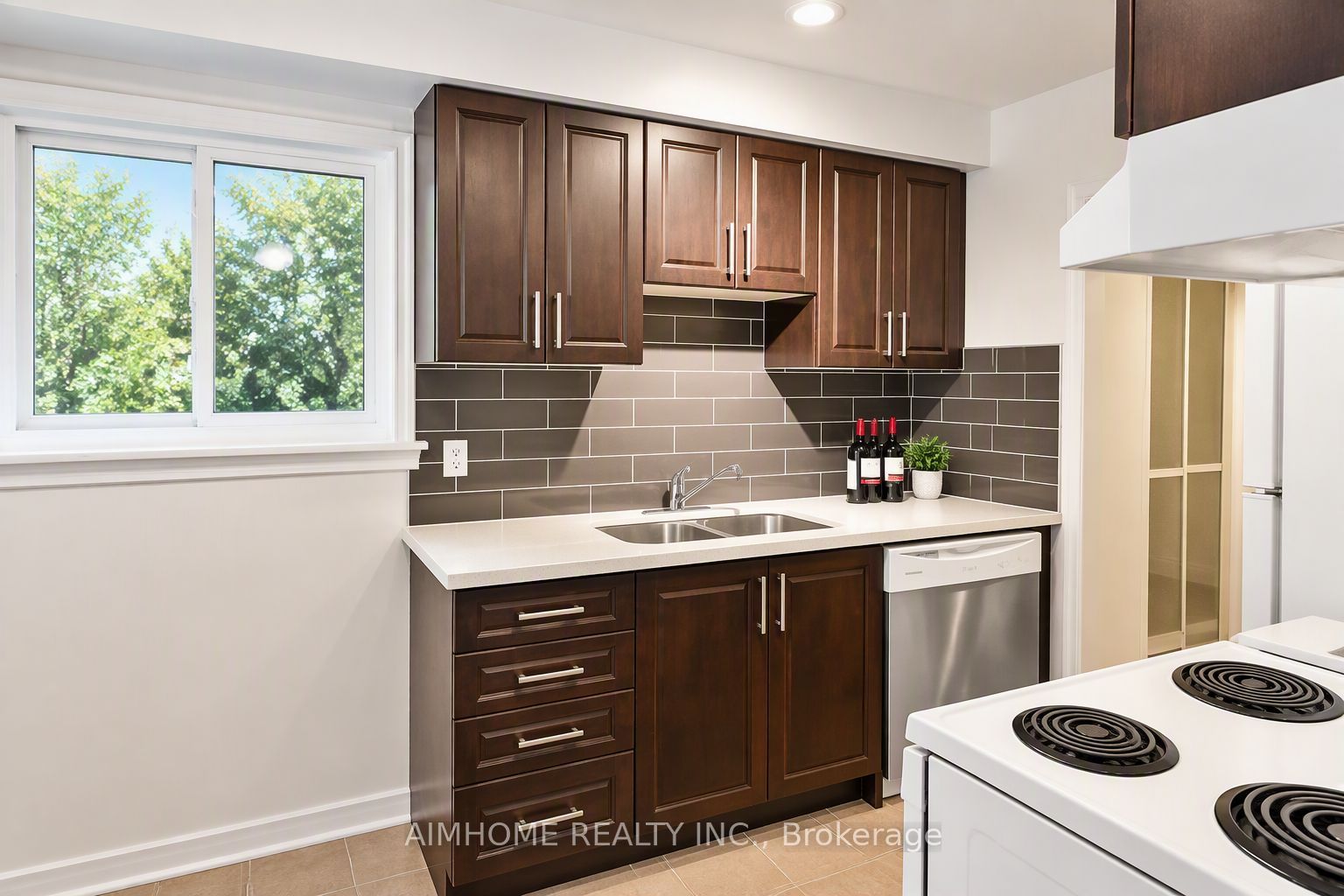 475 Grenfell Street 1 Property Photo 14