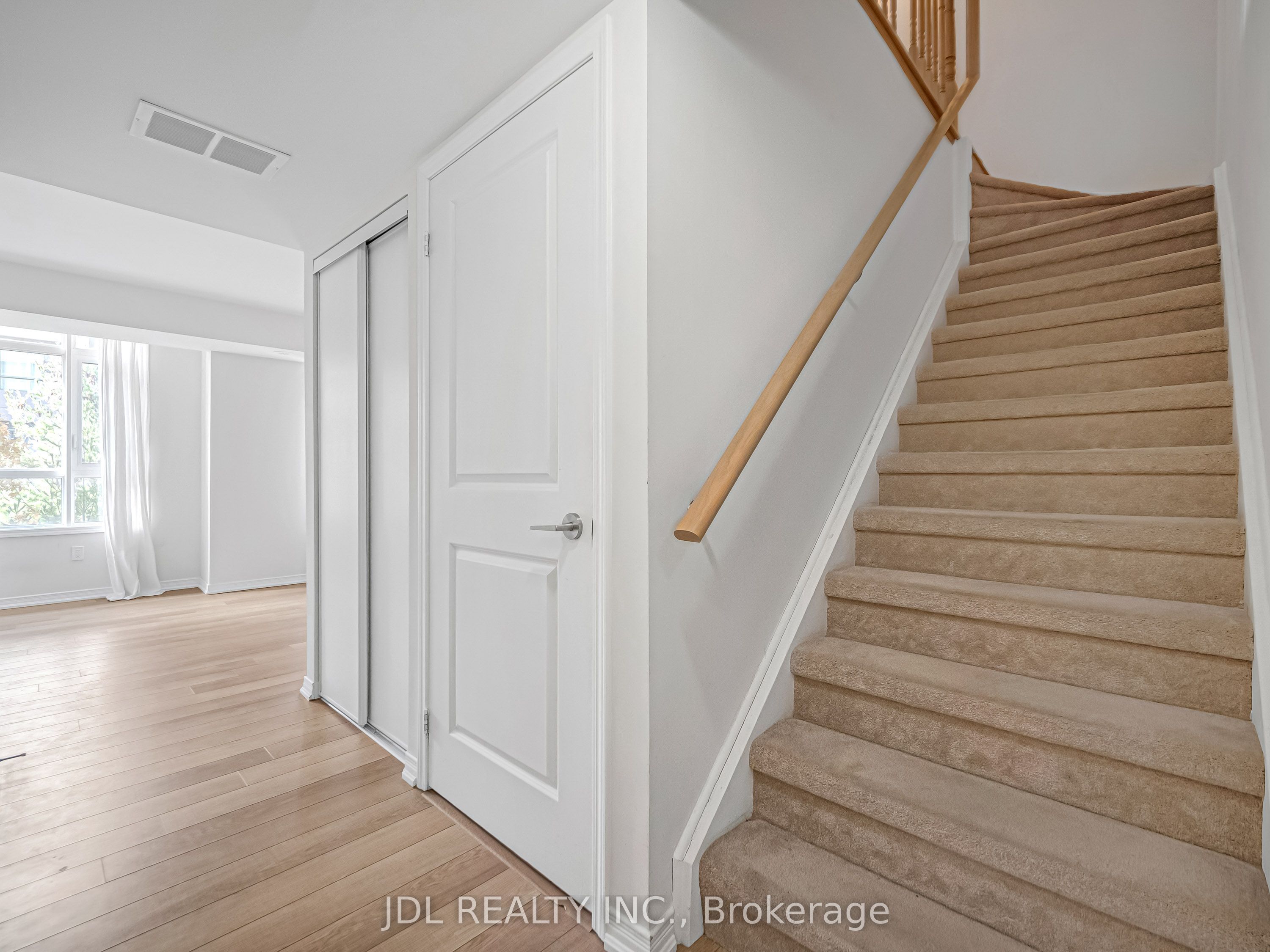 90 Orchid Place Drive 307 Property Photo 7