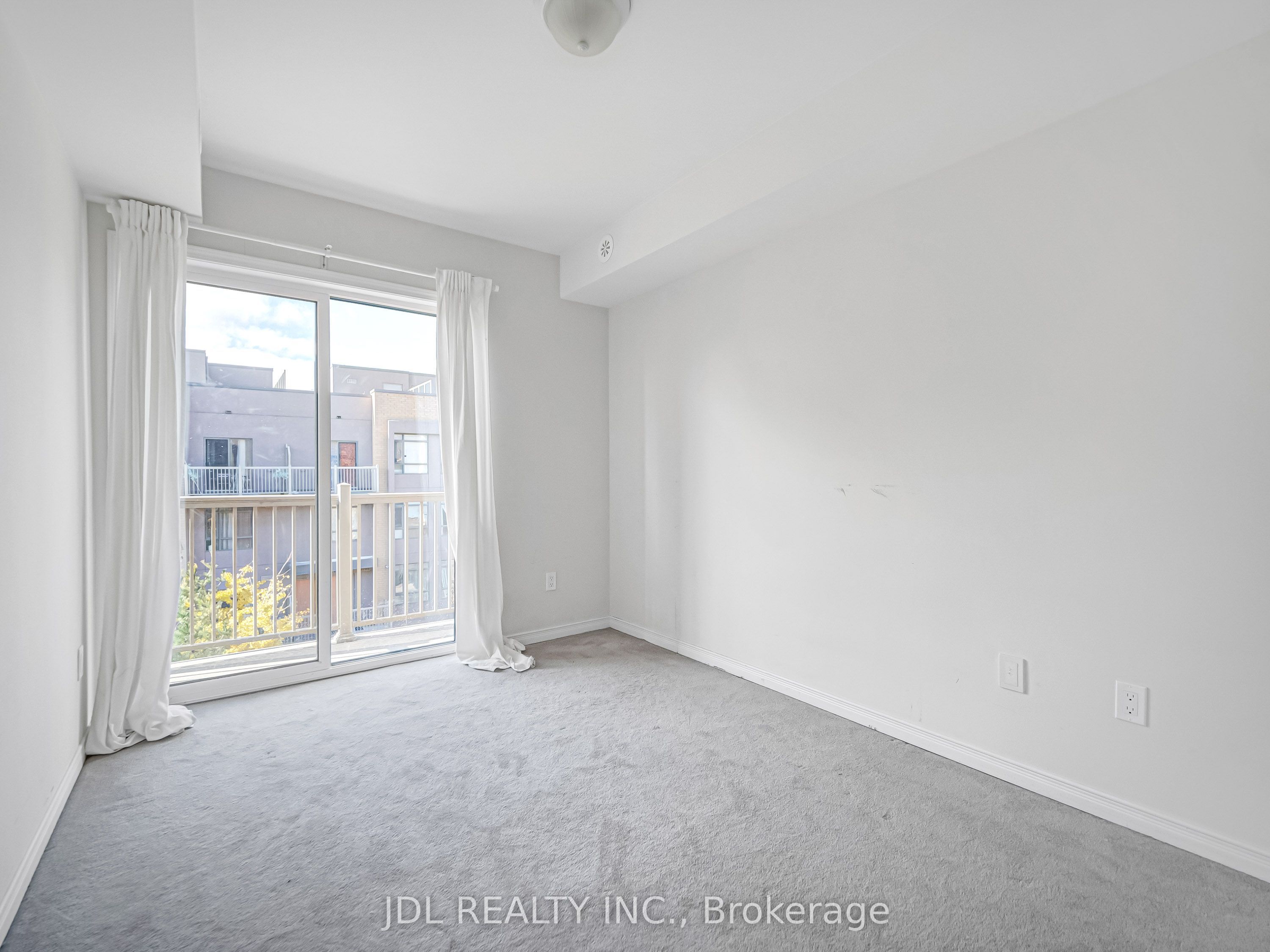 90 Orchid Place Drive 307 Property Photo 21