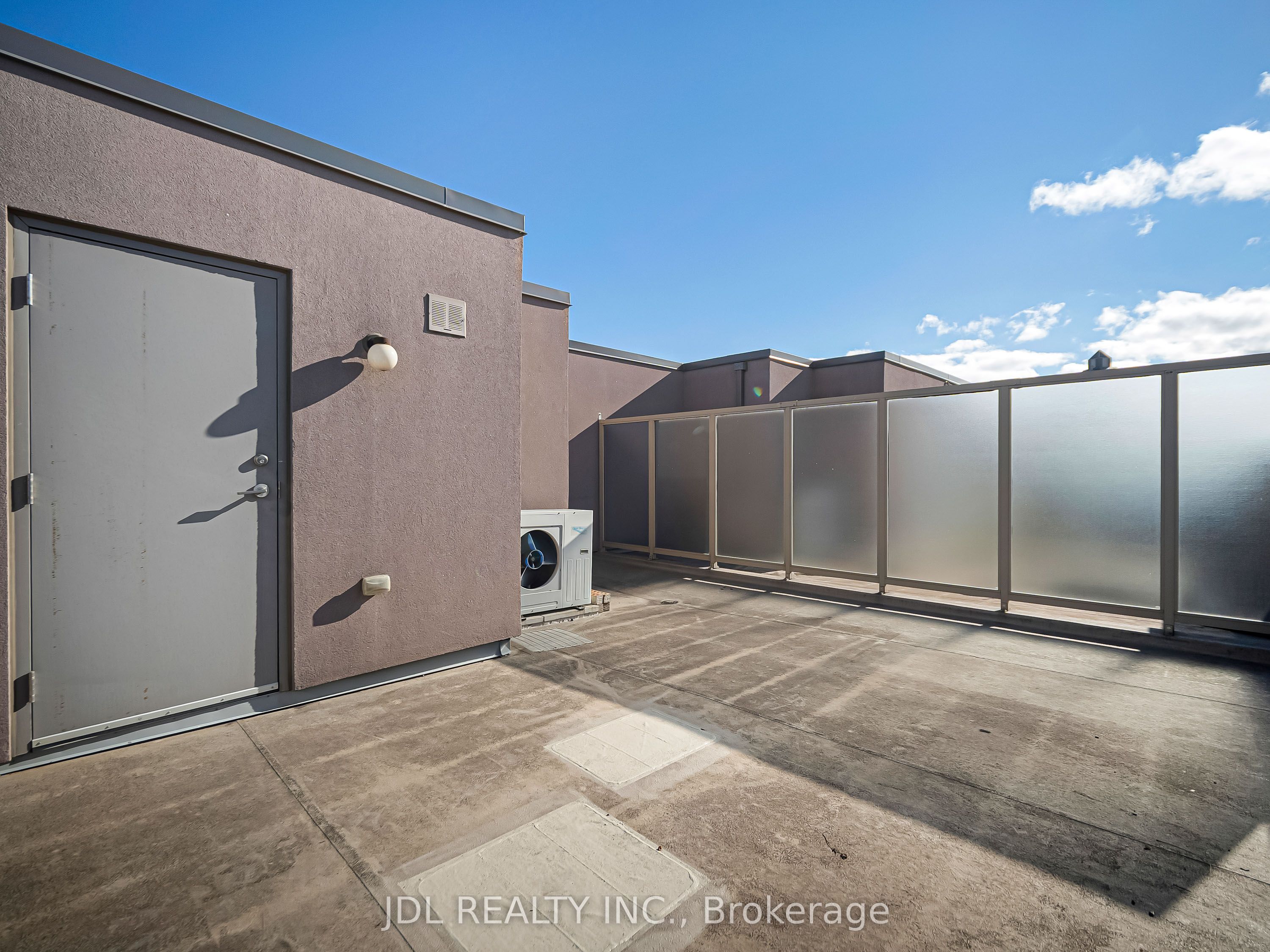 90 Orchid Place Drive 307 Property Photo 37