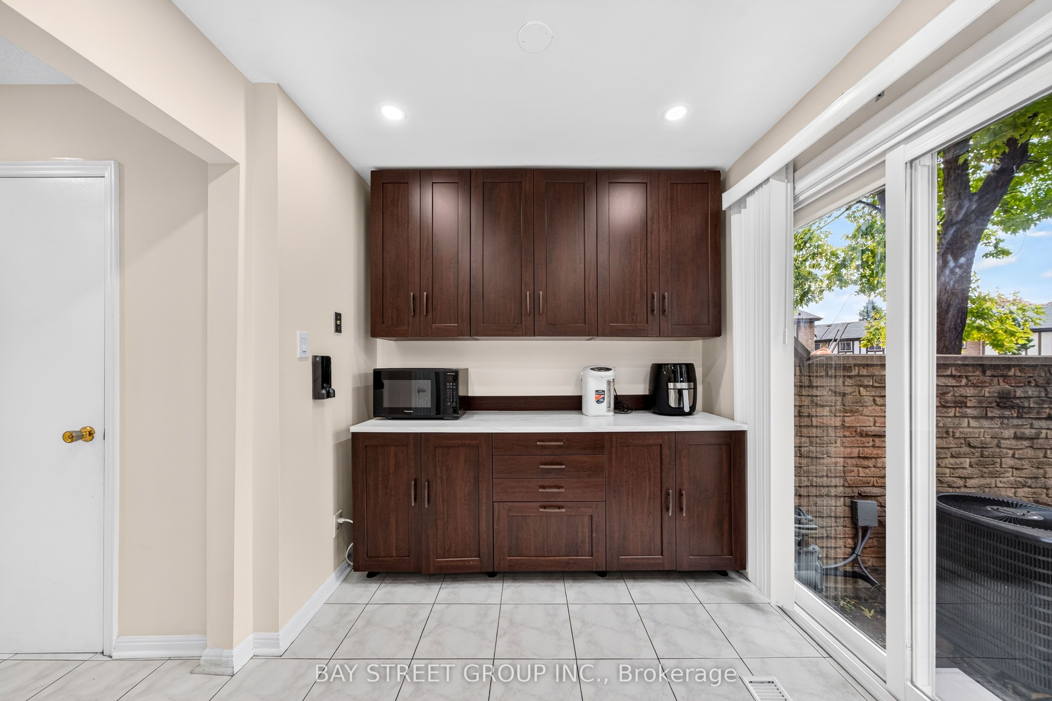 100 Burrows Hall Boulevard 49 Property Photo 13