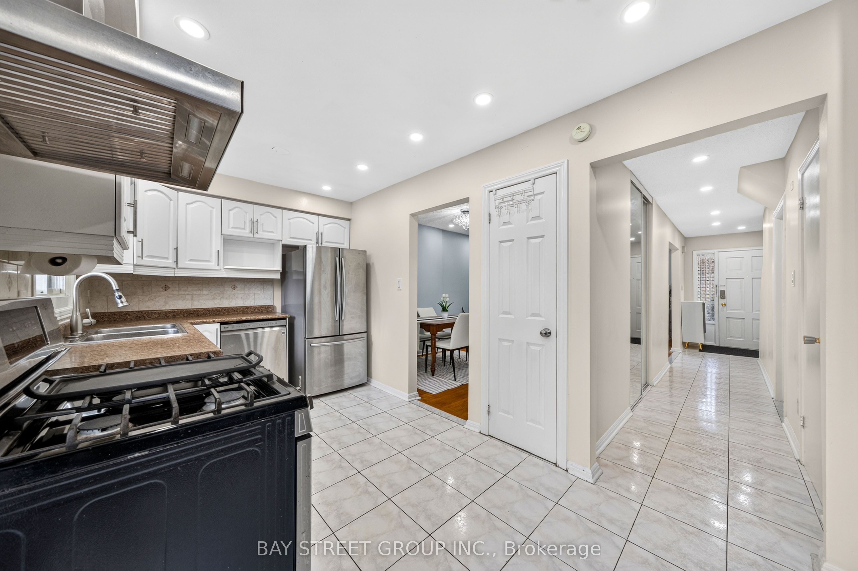 100 Burrows Hall Boulevard 49 Property Photo 14