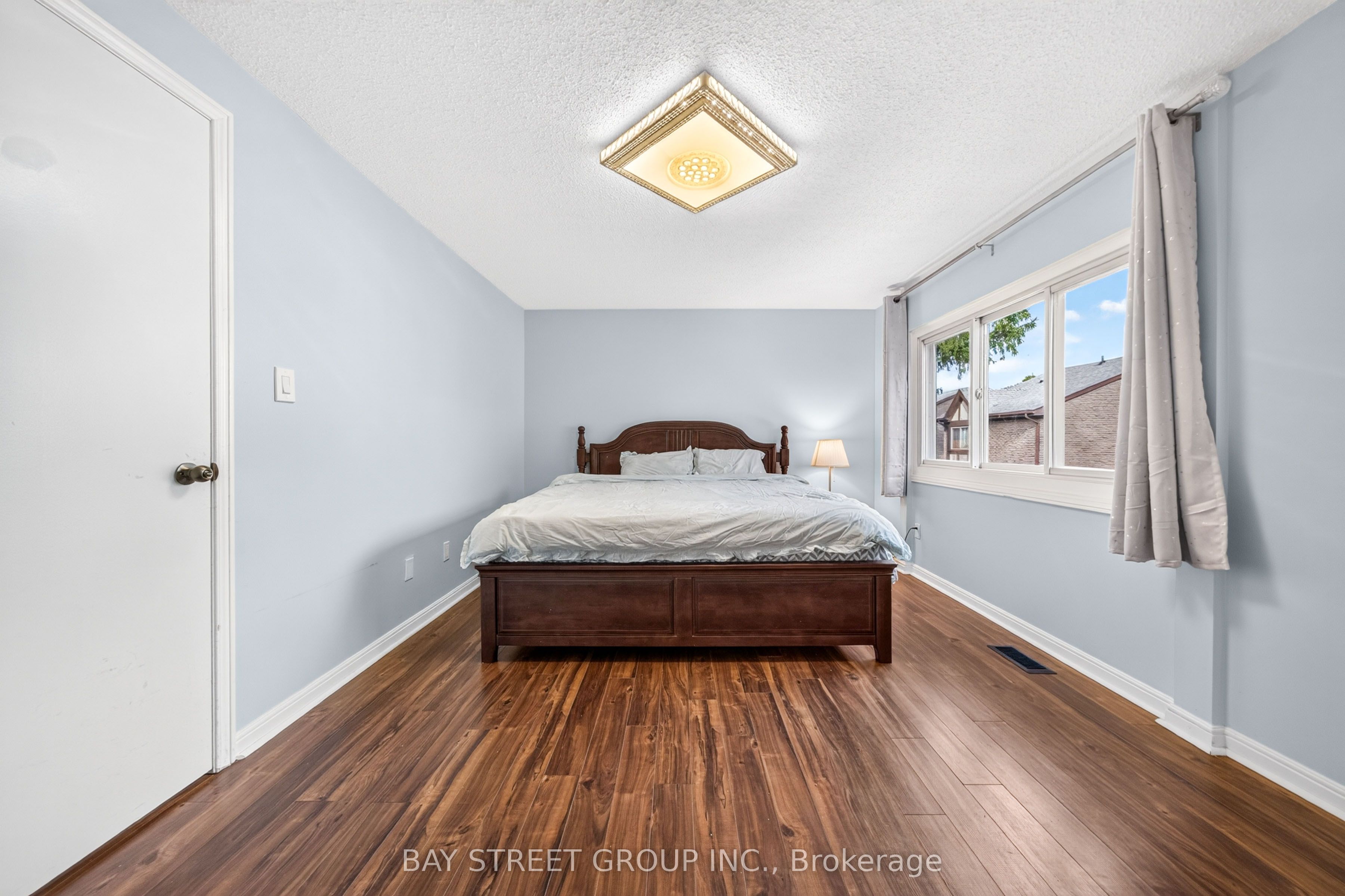 100 Burrows Hall Boulevard 49 Property Photo 25