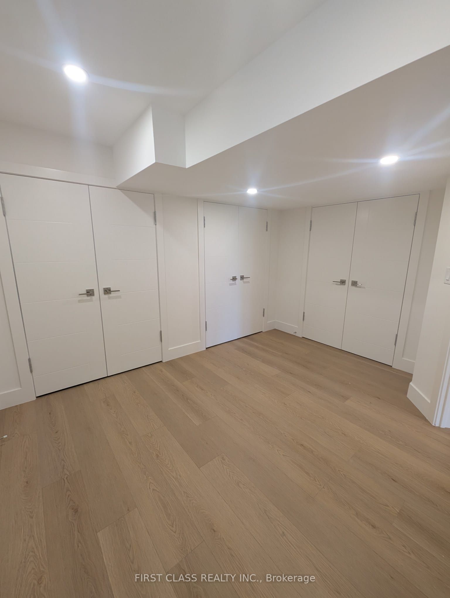 2577 S Bridle Road S Property Photo 12