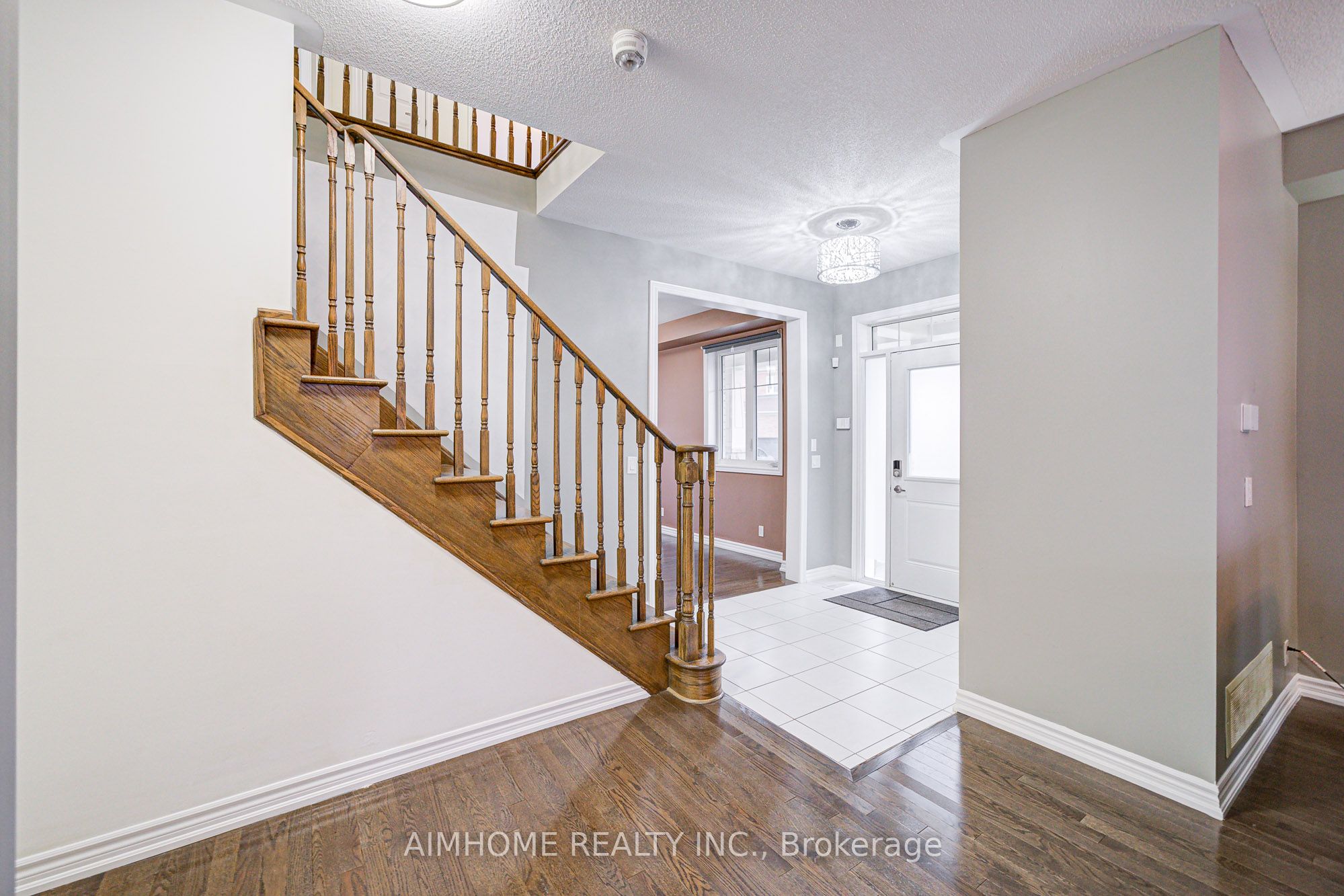 2383 Dobbinton Street Property Photo 9