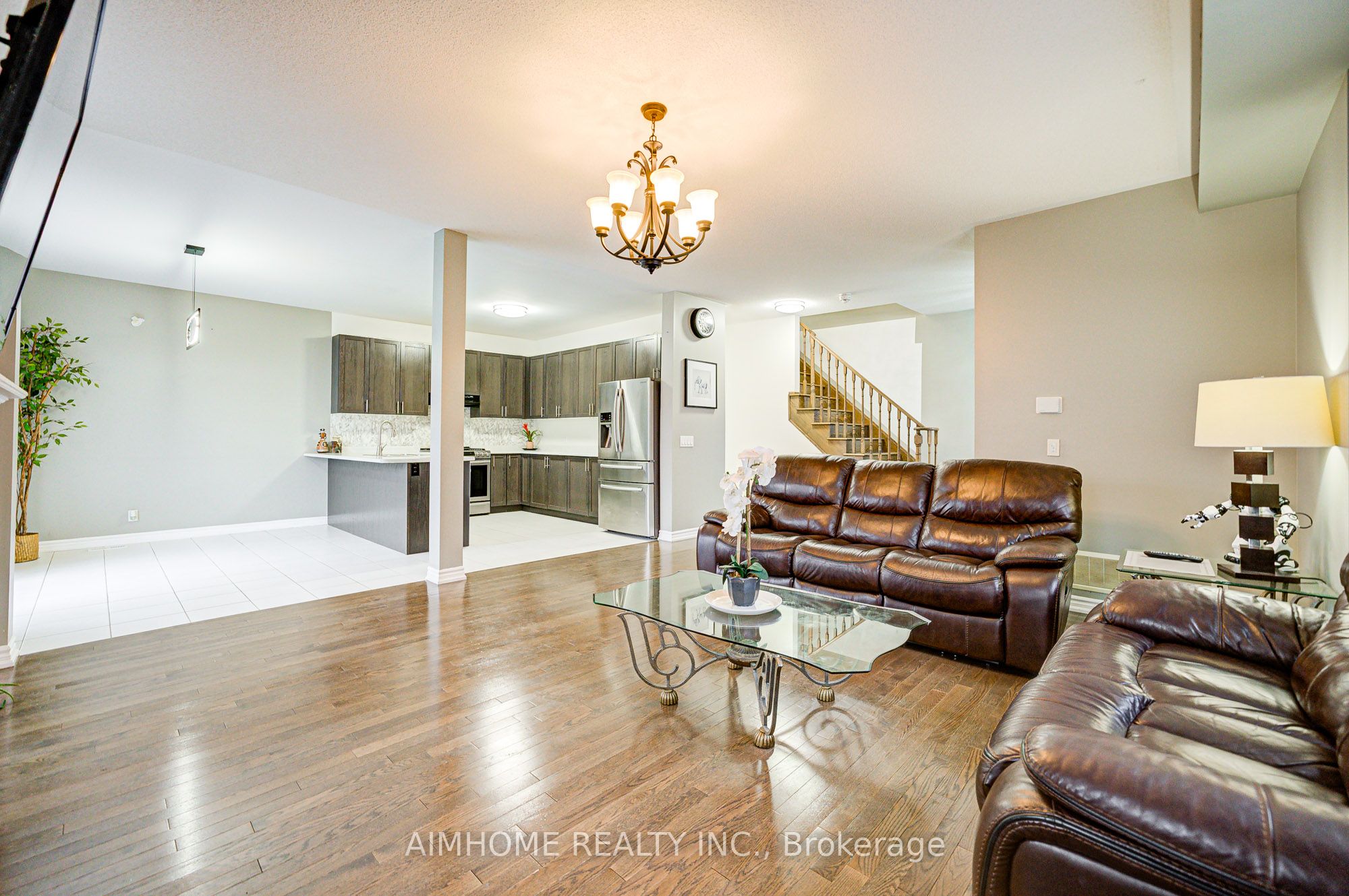 2383 Dobbinton Street Property Photo 14