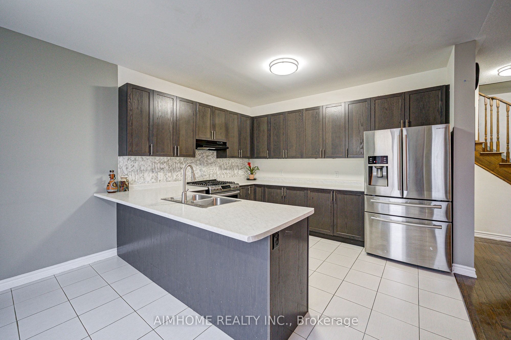 2383 Dobbinton Street Property Photo 18