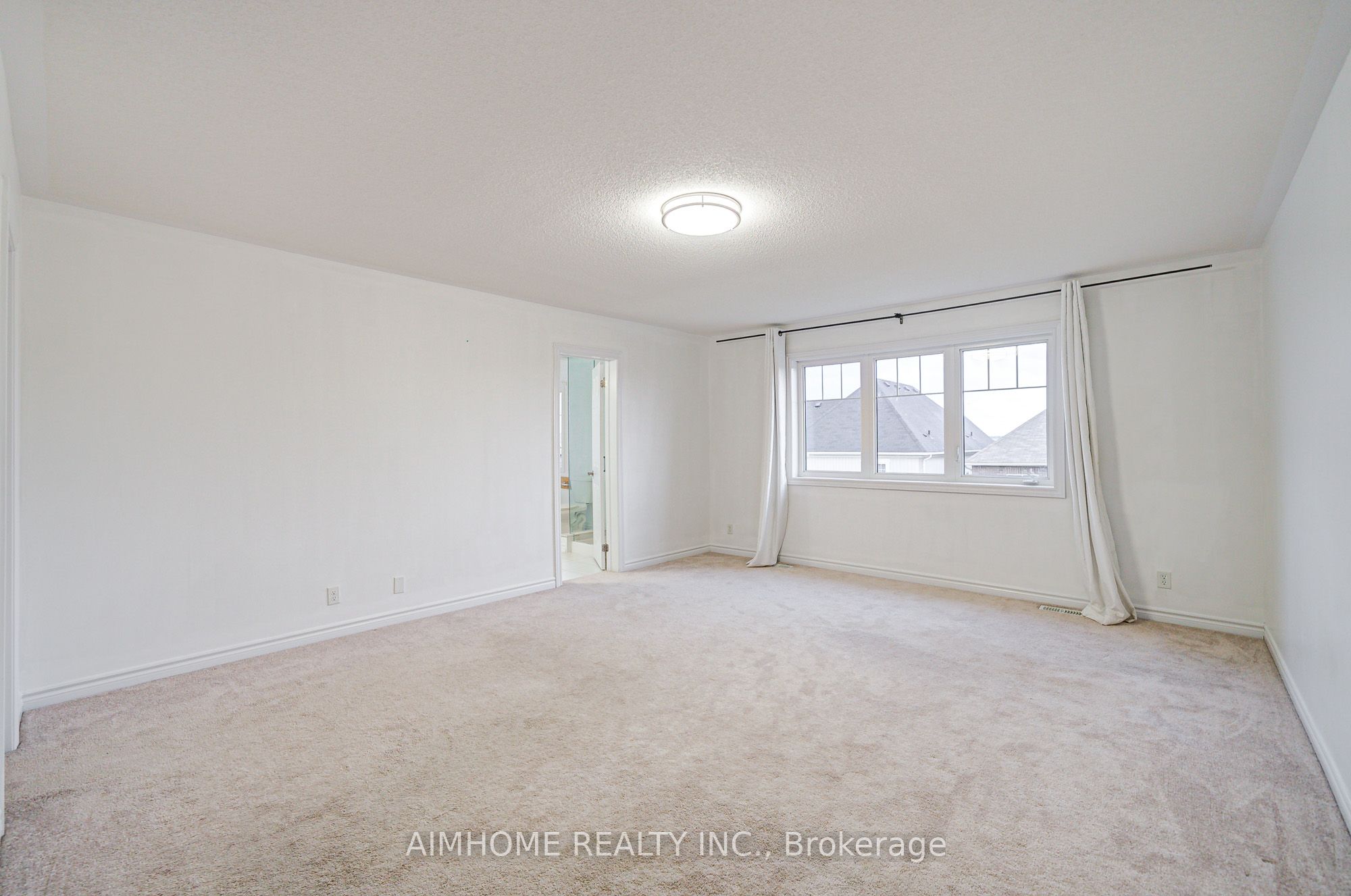 2383 Dobbinton Street Property Photo 26
