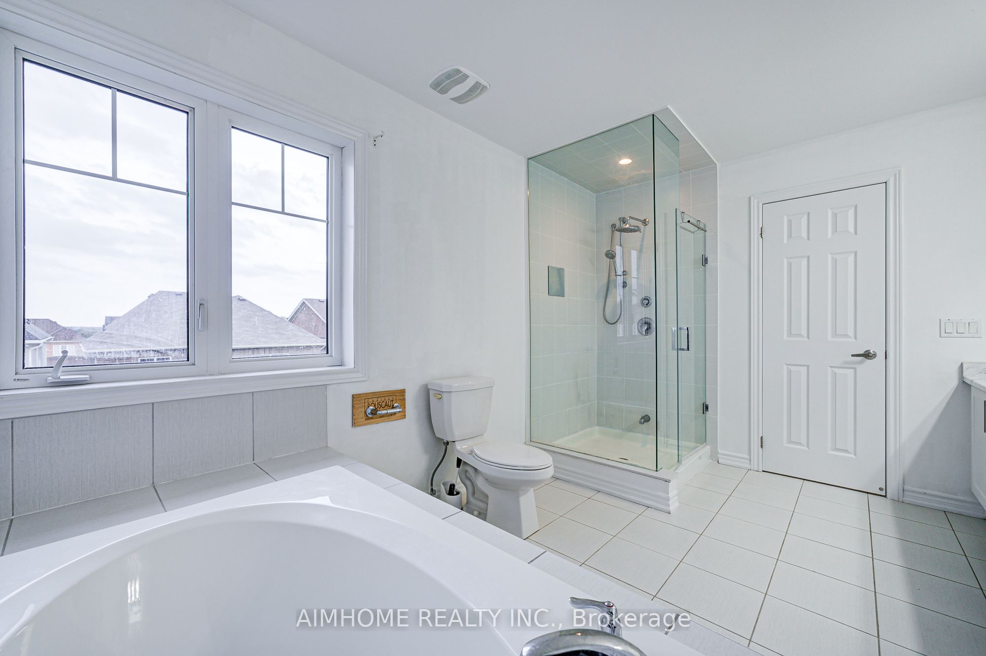 2383 Dobbinton Street Property Photo 28