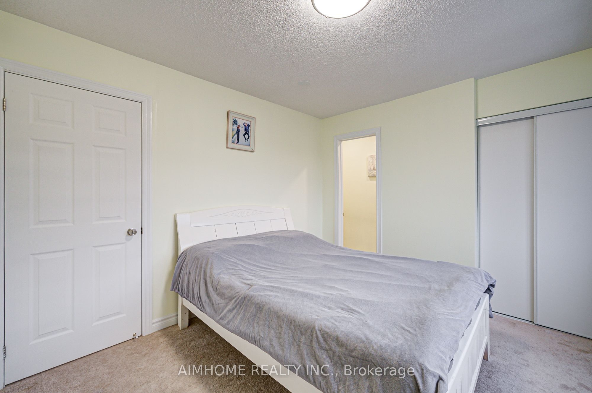 2383 Dobbinton Street Property Photo 33