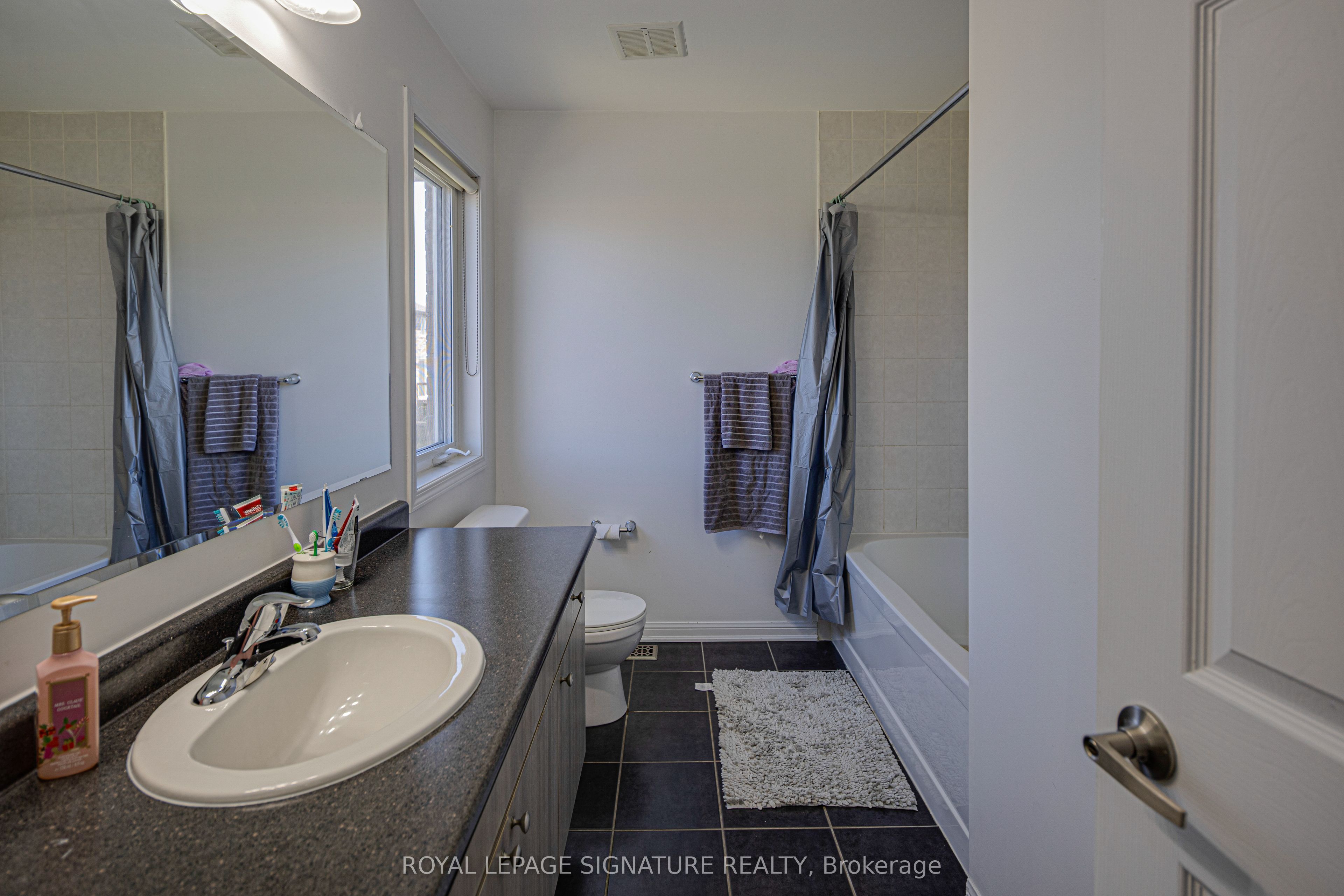 1832 Misthollow Drive Property Photo 28