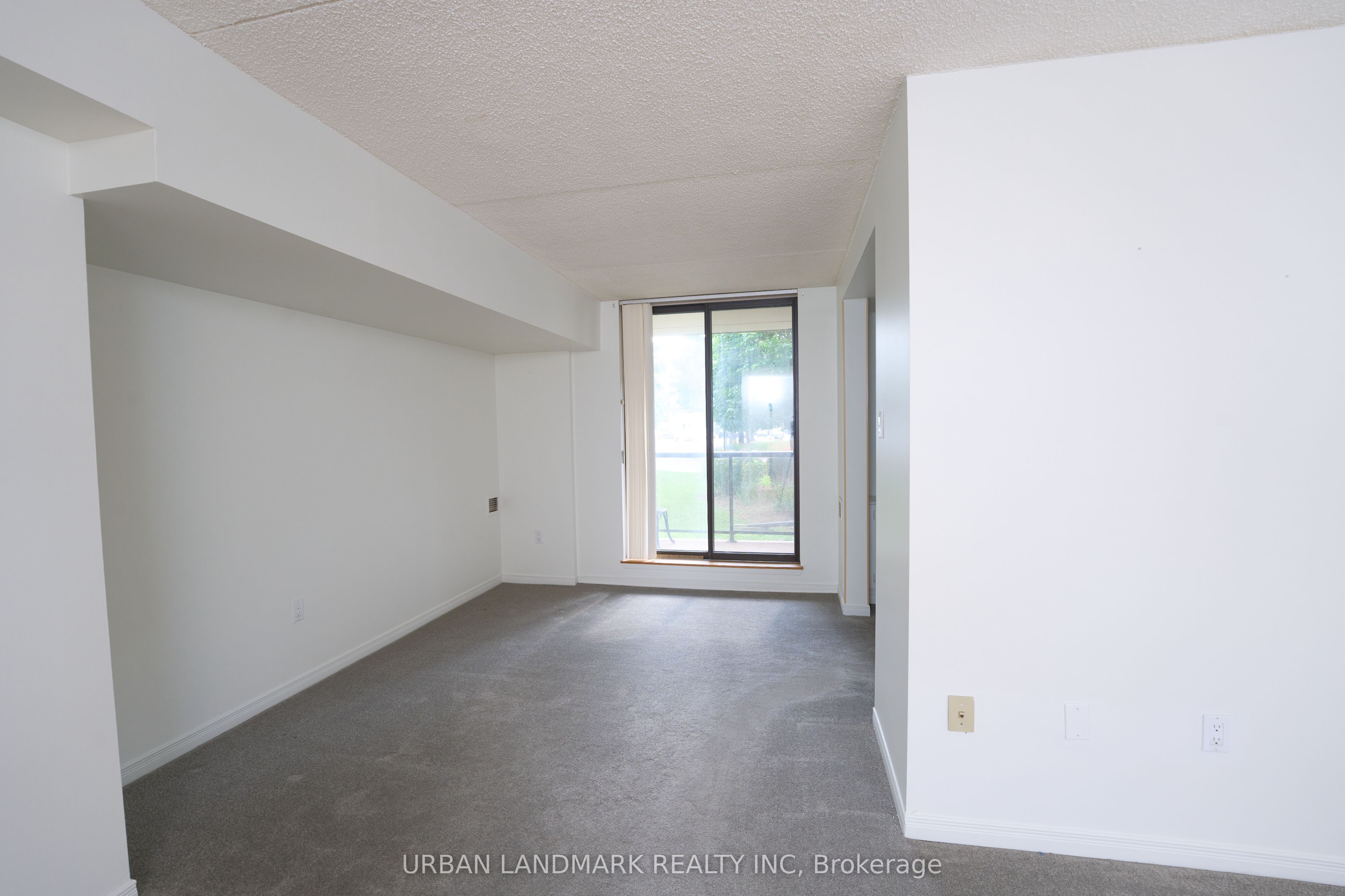 1535 Diefenbaker Court 107 Property Photo 4