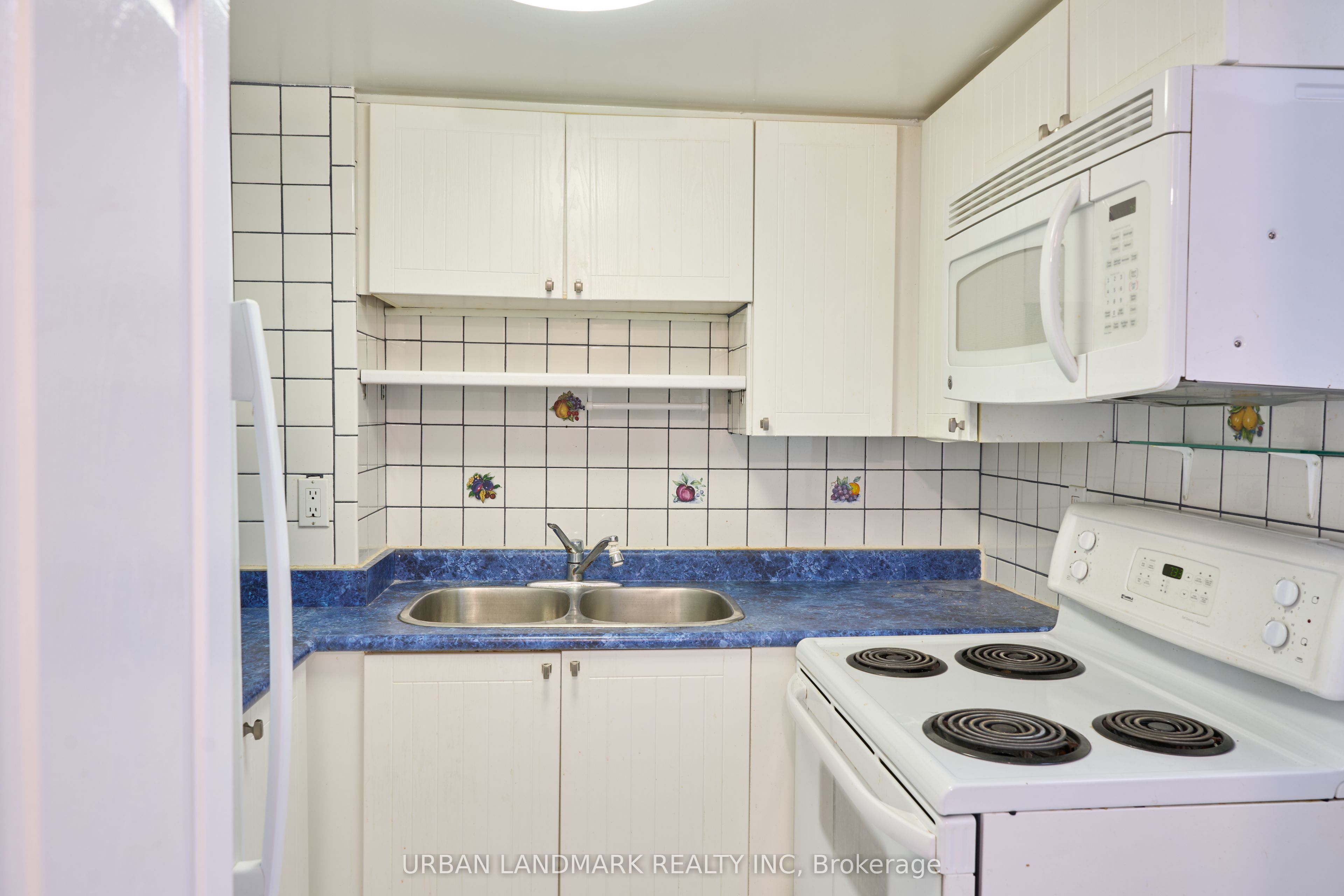 1535 Diefenbaker Court 107 Property Photo 13