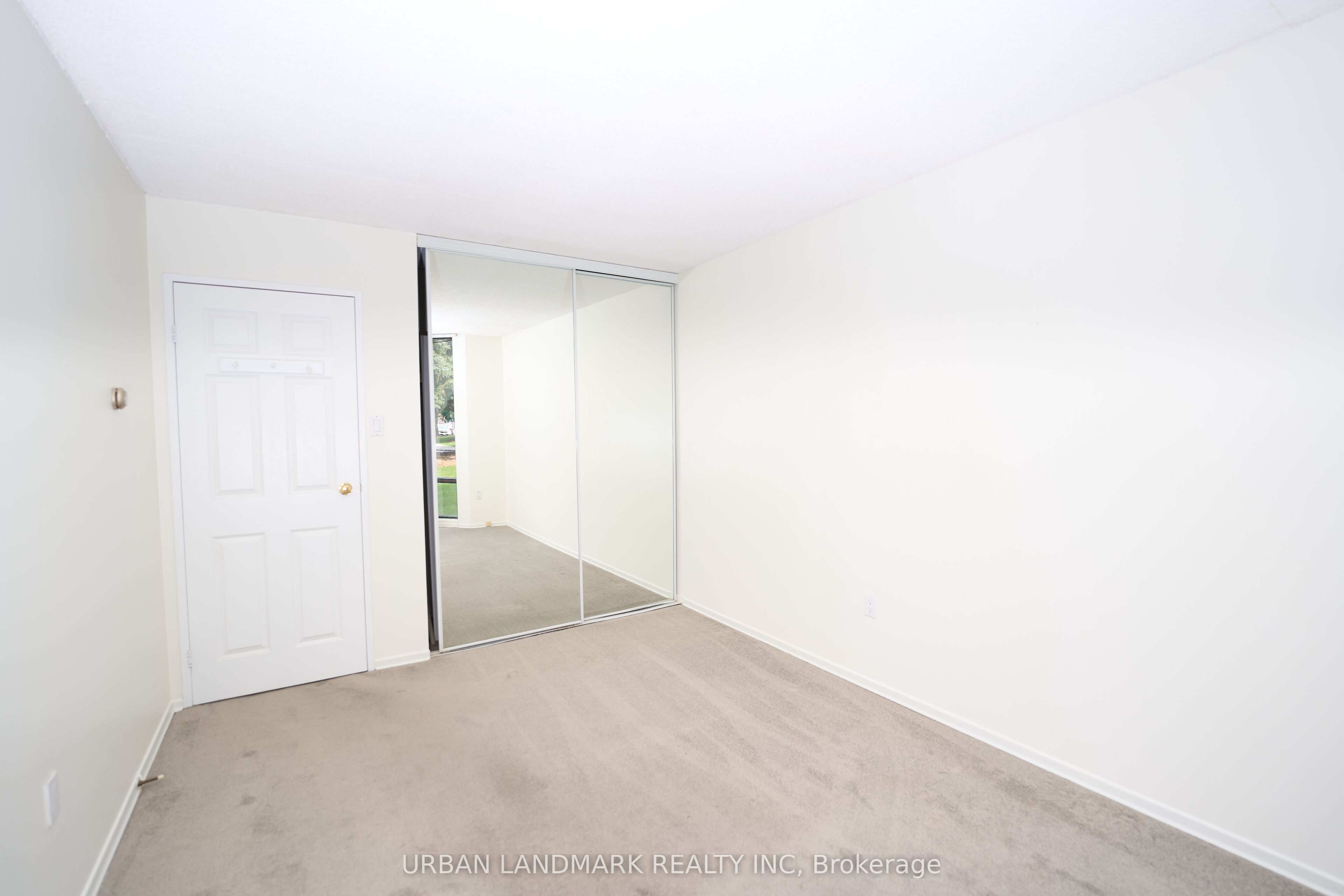 1535 Diefenbaker Court 107 Property Photo 17