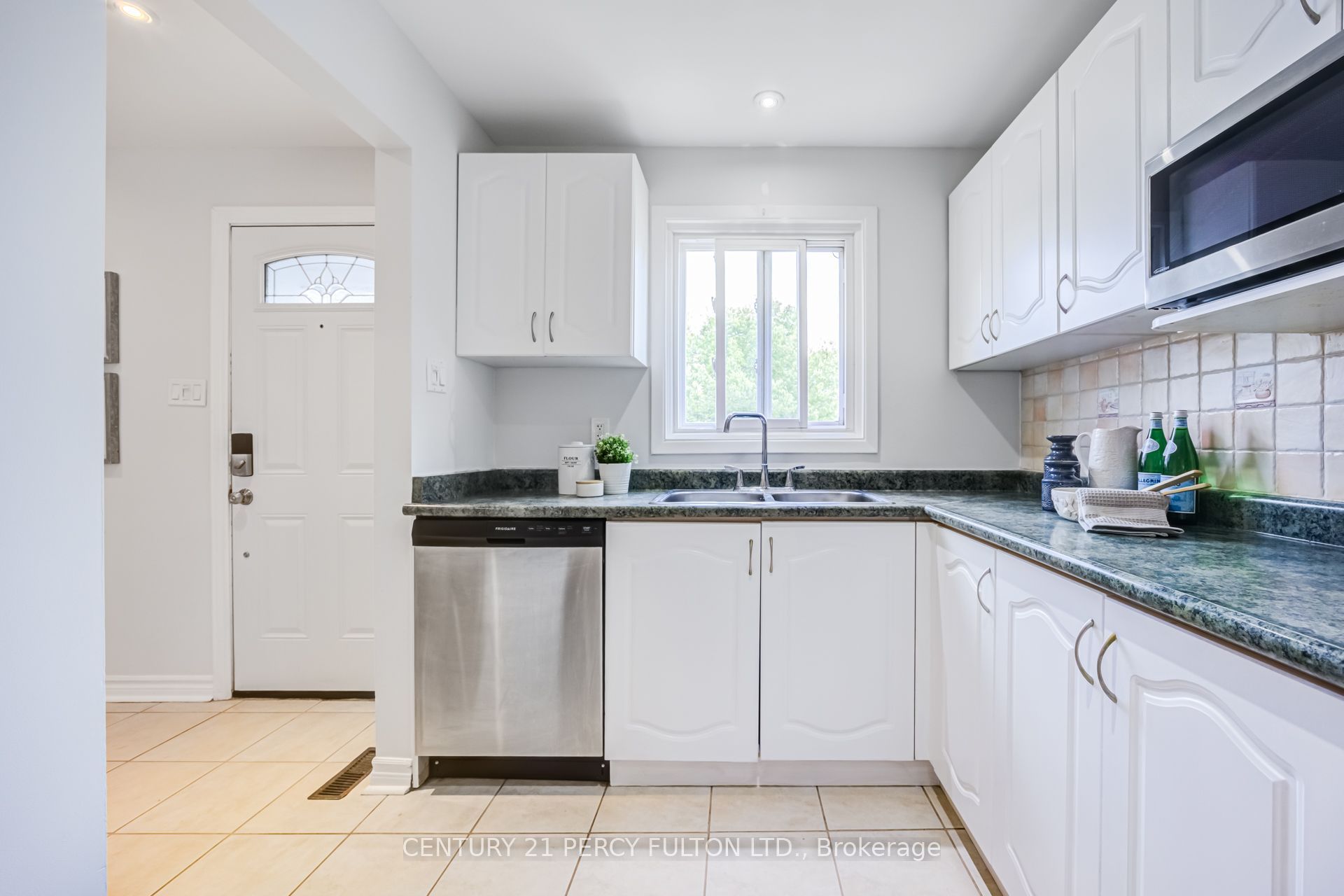 608 Beckworth Square Property Photo 19