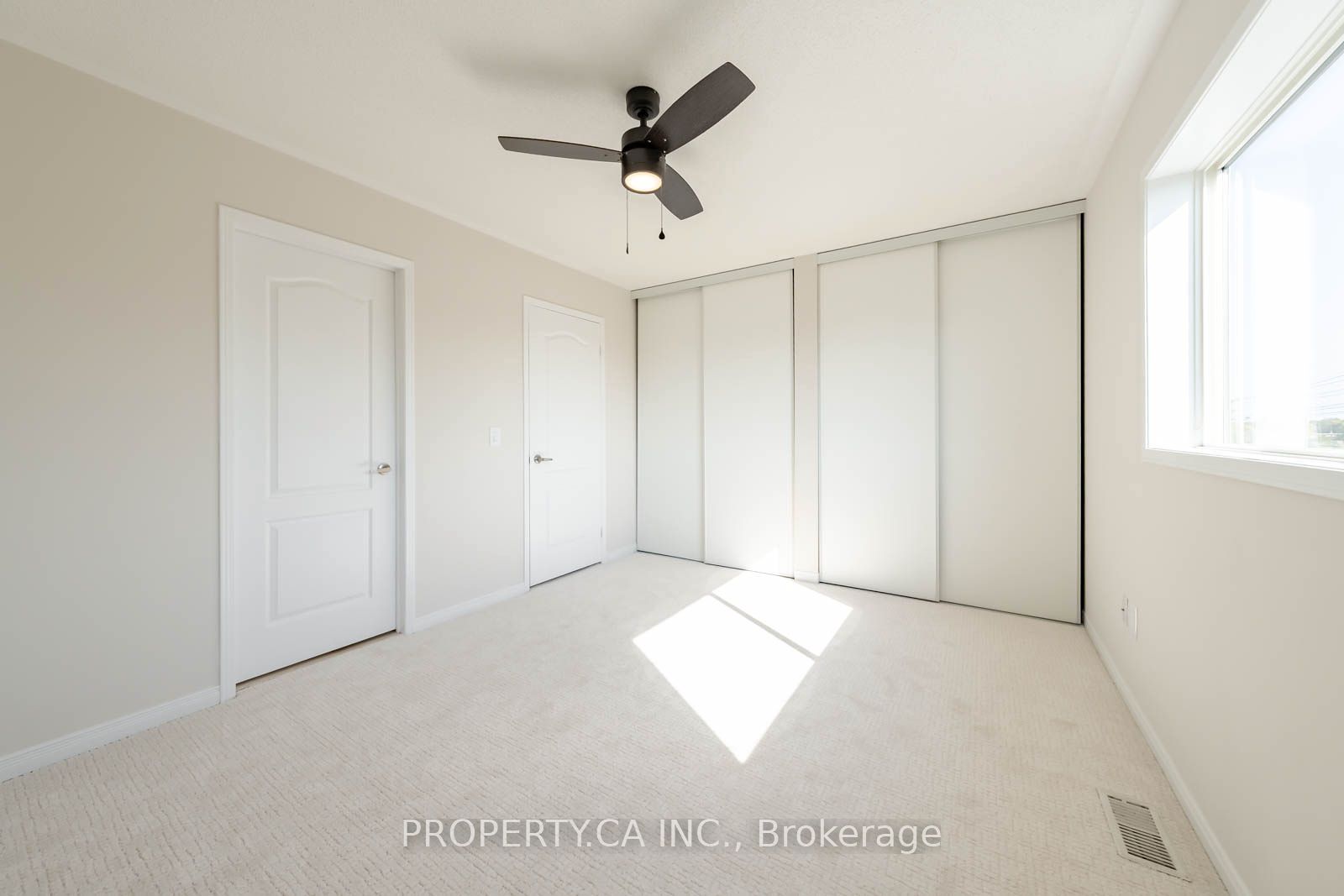 72 Jenkinson Way Property Photo 39