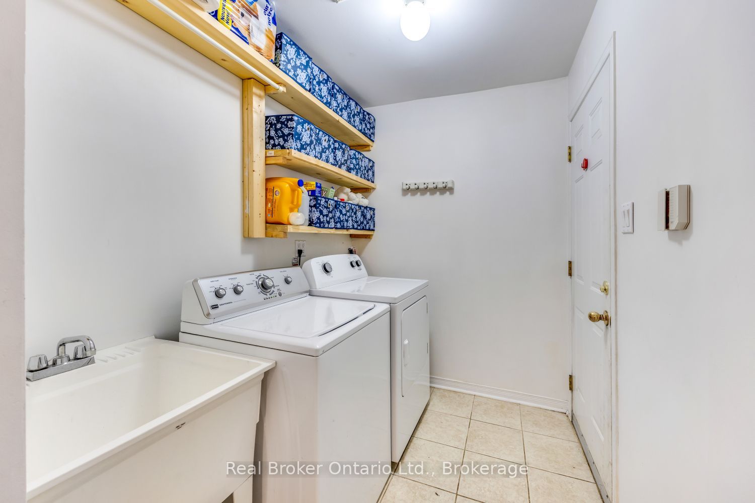 3 Durling Rock Street Property Photo 19